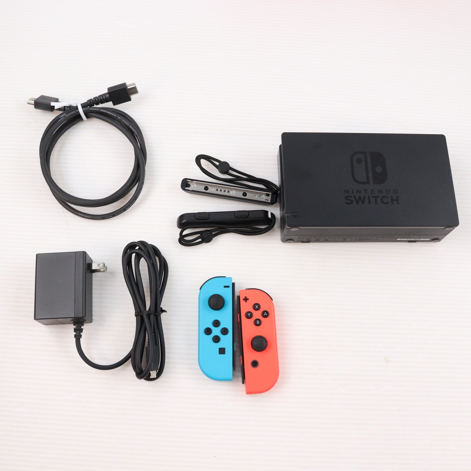 【中古即納】[Switch] (本体) Nintendo Switch(ニンテンドースイッチ) Joy-Con(L) ネオンブルー/R ネオンレッド 任天堂(HAC-S-KABAA)(20170303)