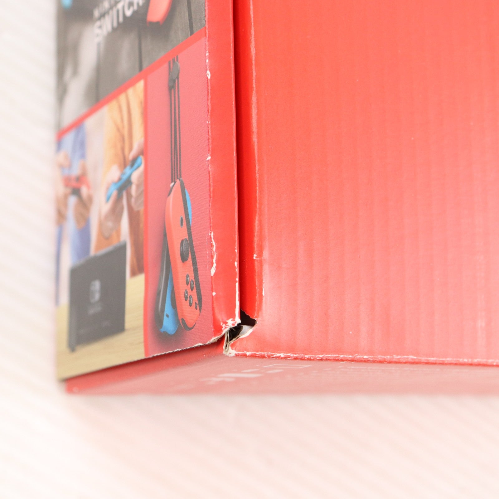 【中古即納】[Switch] (本体) Nintendo Switch(ニンテンドースイッチ) Joy-Con(L) ネオンブルー/(R) ネオンレッド 任天堂(HAD-S-KABAA)(20190830)