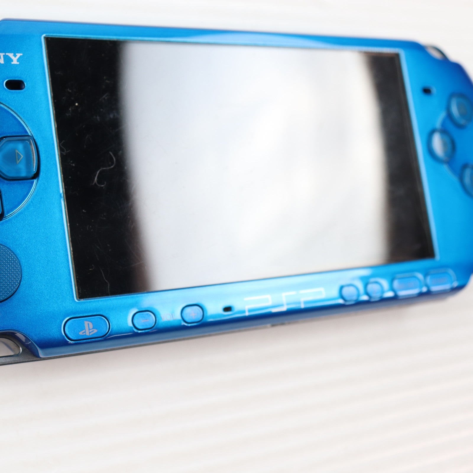 【中古即納】[PSP] (本体) PlayStation Portable(プレイステーション・ポータブル) バイブラント・ブルー SCE(PSP-3000VB)(20090305)