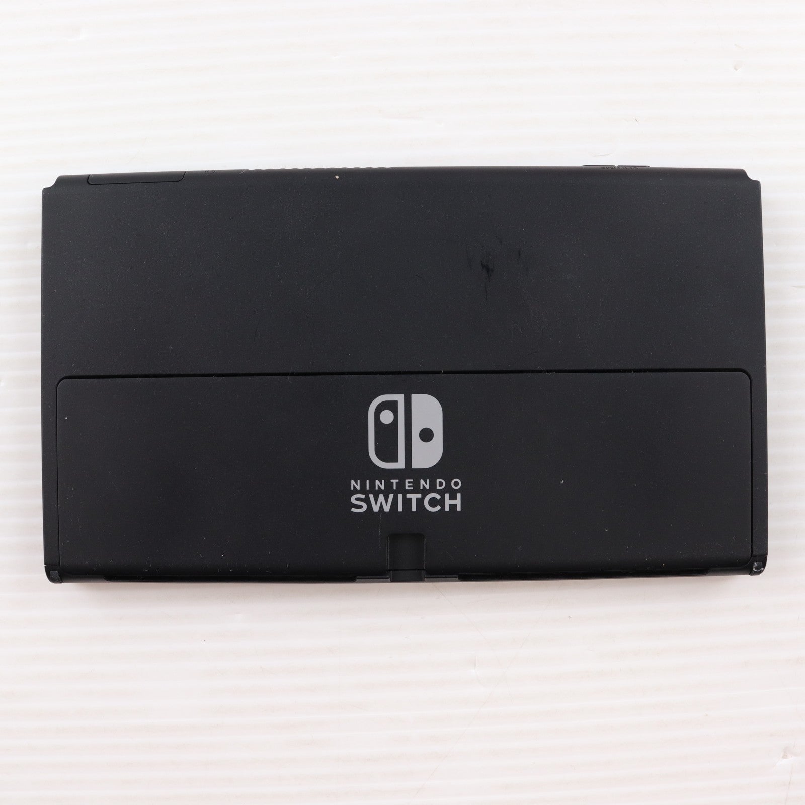 【中古即納】[Switch] (本体) Nintendo Switch(ニンテンドースイッチ) 有機ELモデル Joy-Con(L)/(R) ホワイト 任天堂(HEG-S-KAAAA)(20211008)