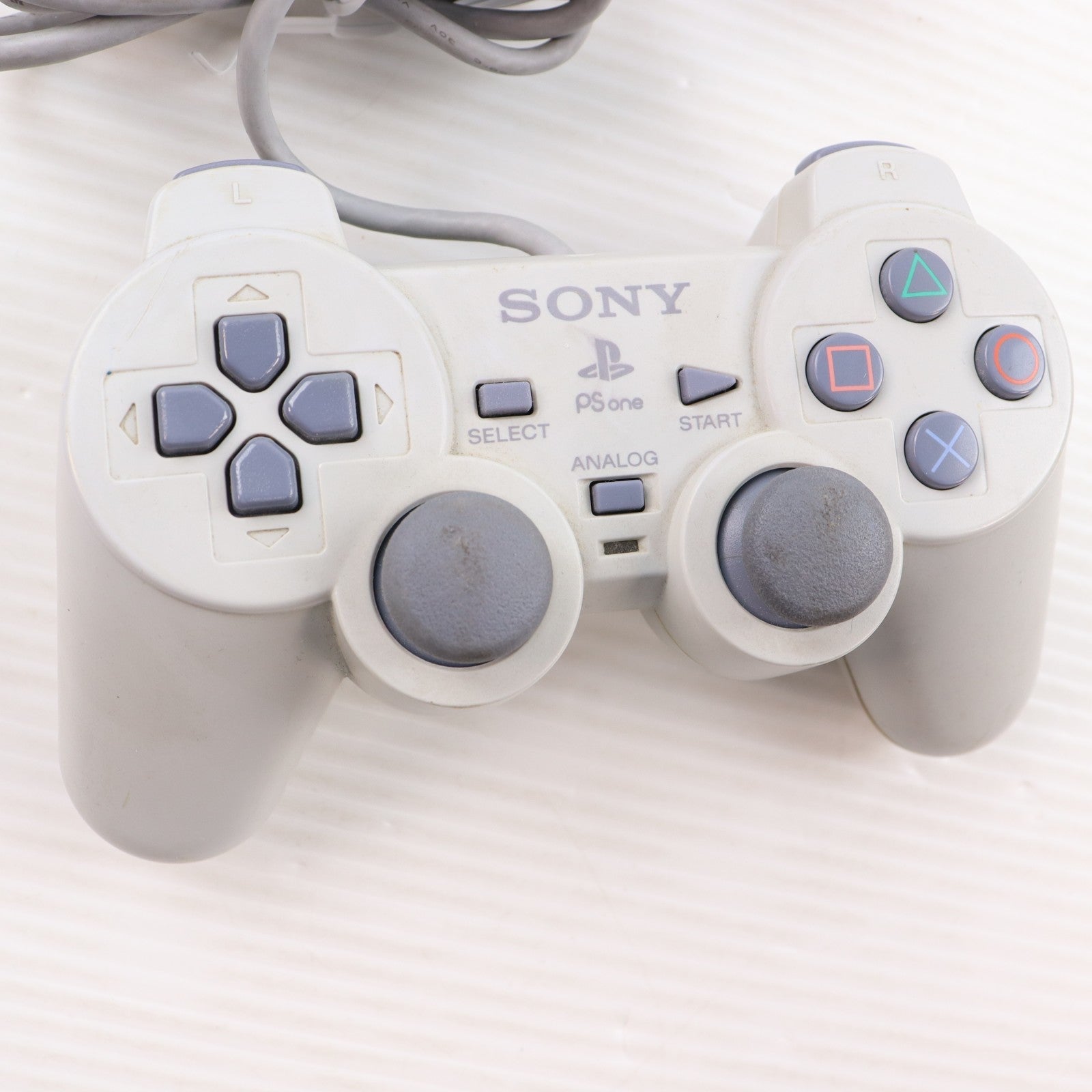 【中古即納】[PS] (本体) PlayStation PS one(プレイステーション ピーエス ワン)&液晶モニターCOMBO SCE(SCPH-140)(20011122)