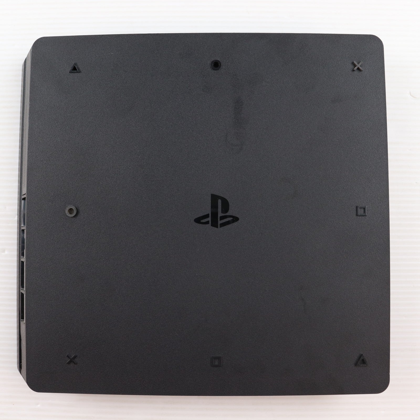 【中古即納】[PS4] (本体) PlayStation 4(プレイステーション4) ジェット・ブラック 1TB SIE(CUH-2200BB01)(20180625)