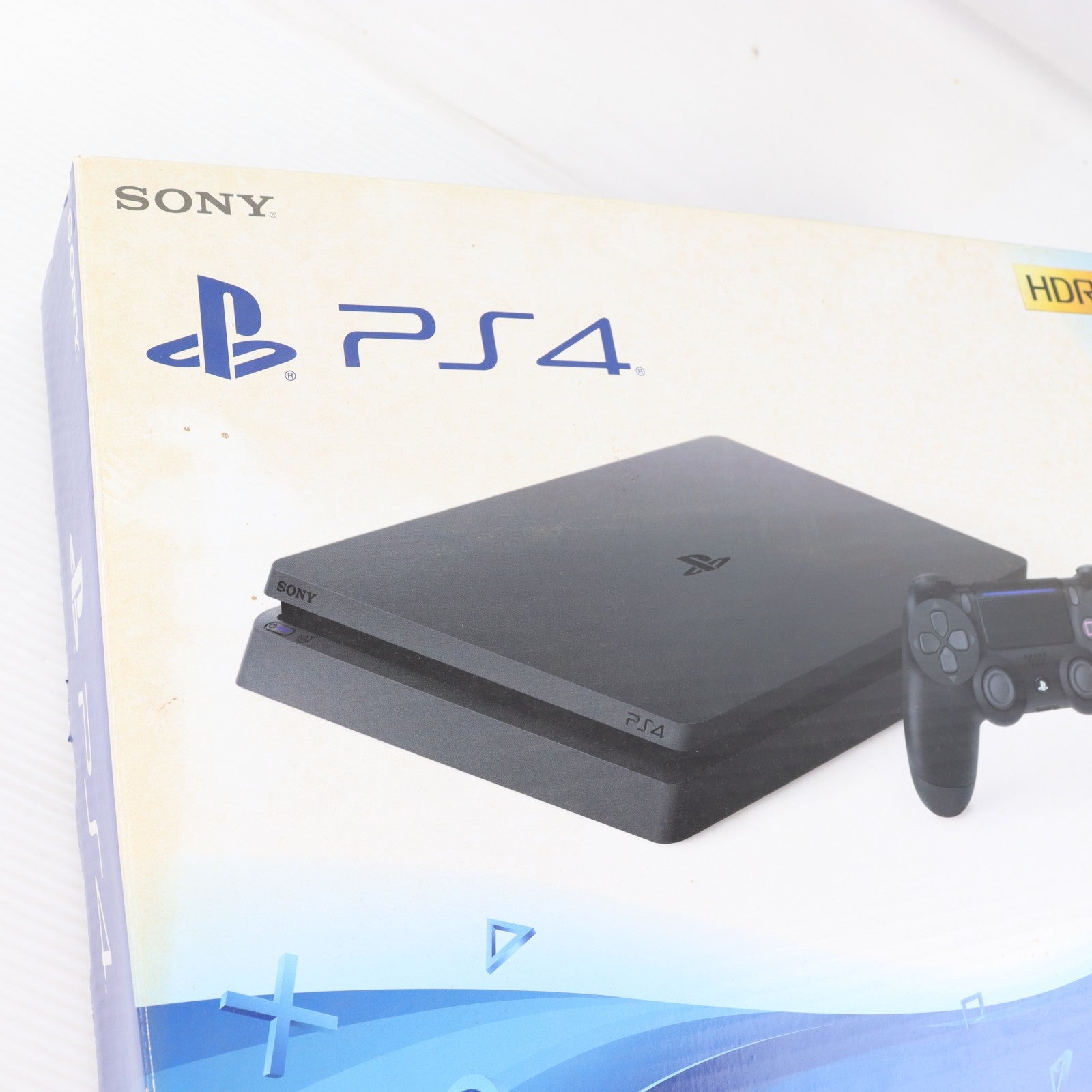 【中古即納】[PS4] (本体) PlayStation 4(プレイステーション4) ジェット・ブラック 1TB SIE(CUH-2200BB01)(20180625)