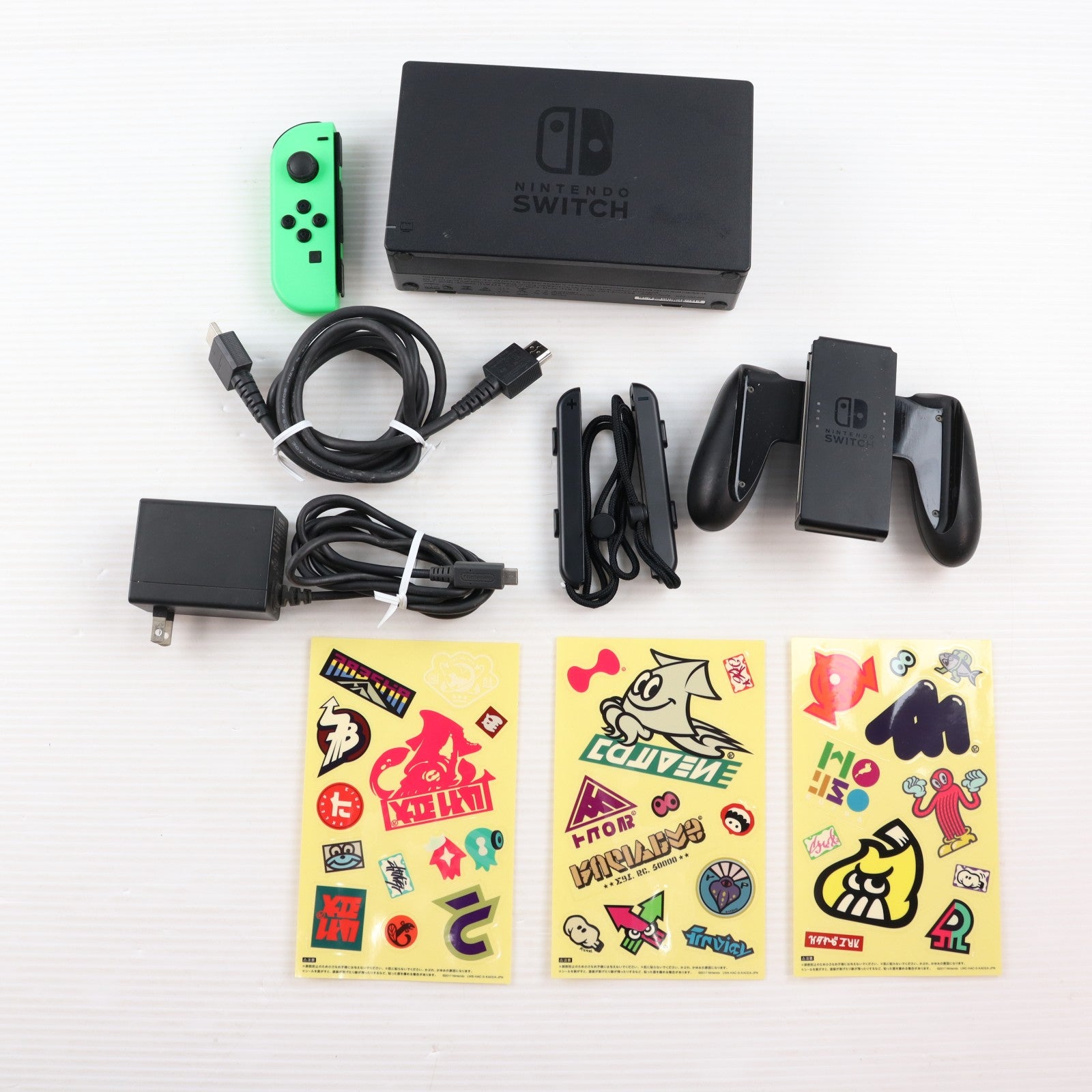 【中古即納】[Switch] (本体) Nintendo Switch(ニンテンドースイッチ) スプラトゥーン2セット 任天堂(HAC-S-KACEK)(20180713)