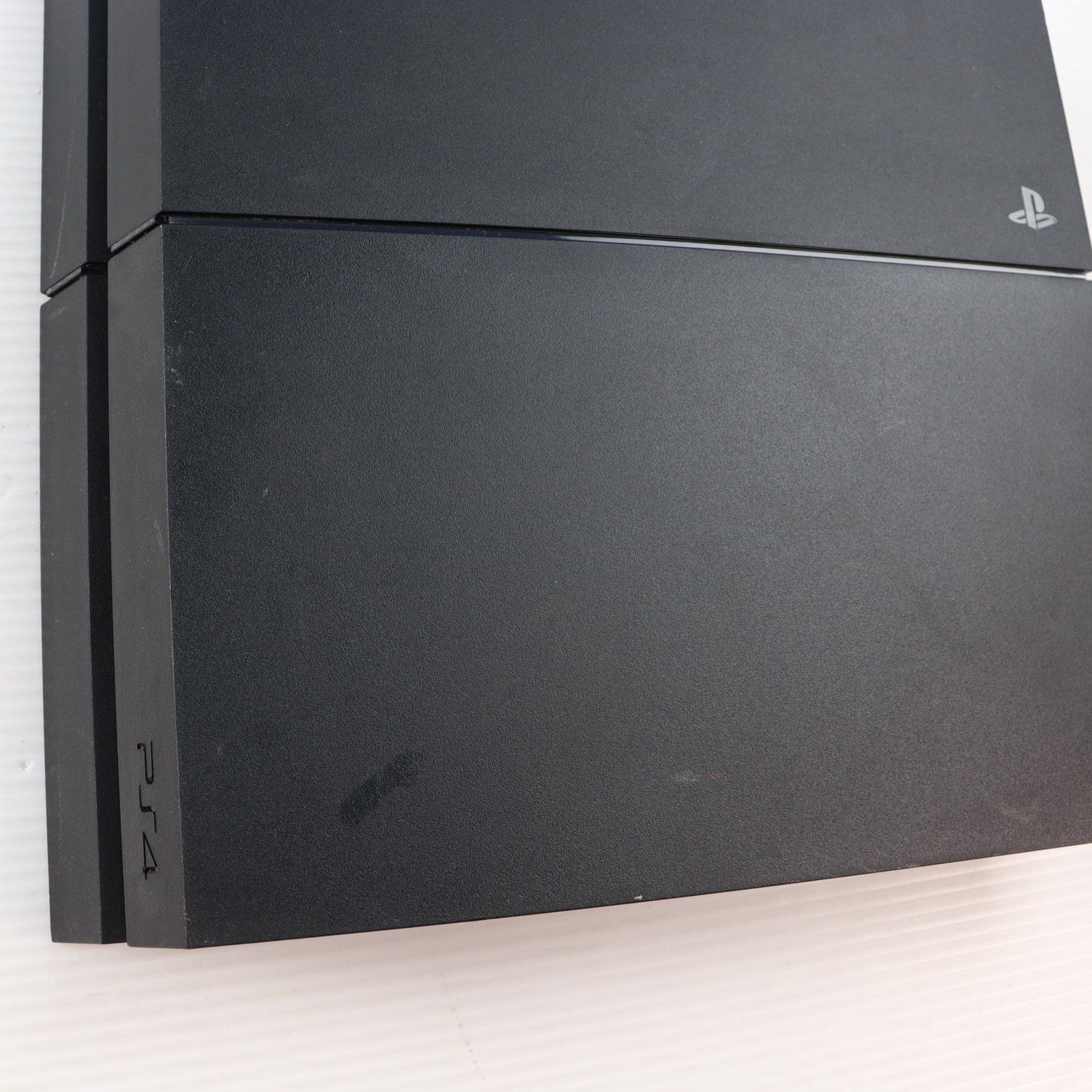【中古即納】[PS4] (本体) PlayStation 4(プレイステーション4) ジェット・ブラック HDD500GB SCE(CUH-1200AB01)(20150625)