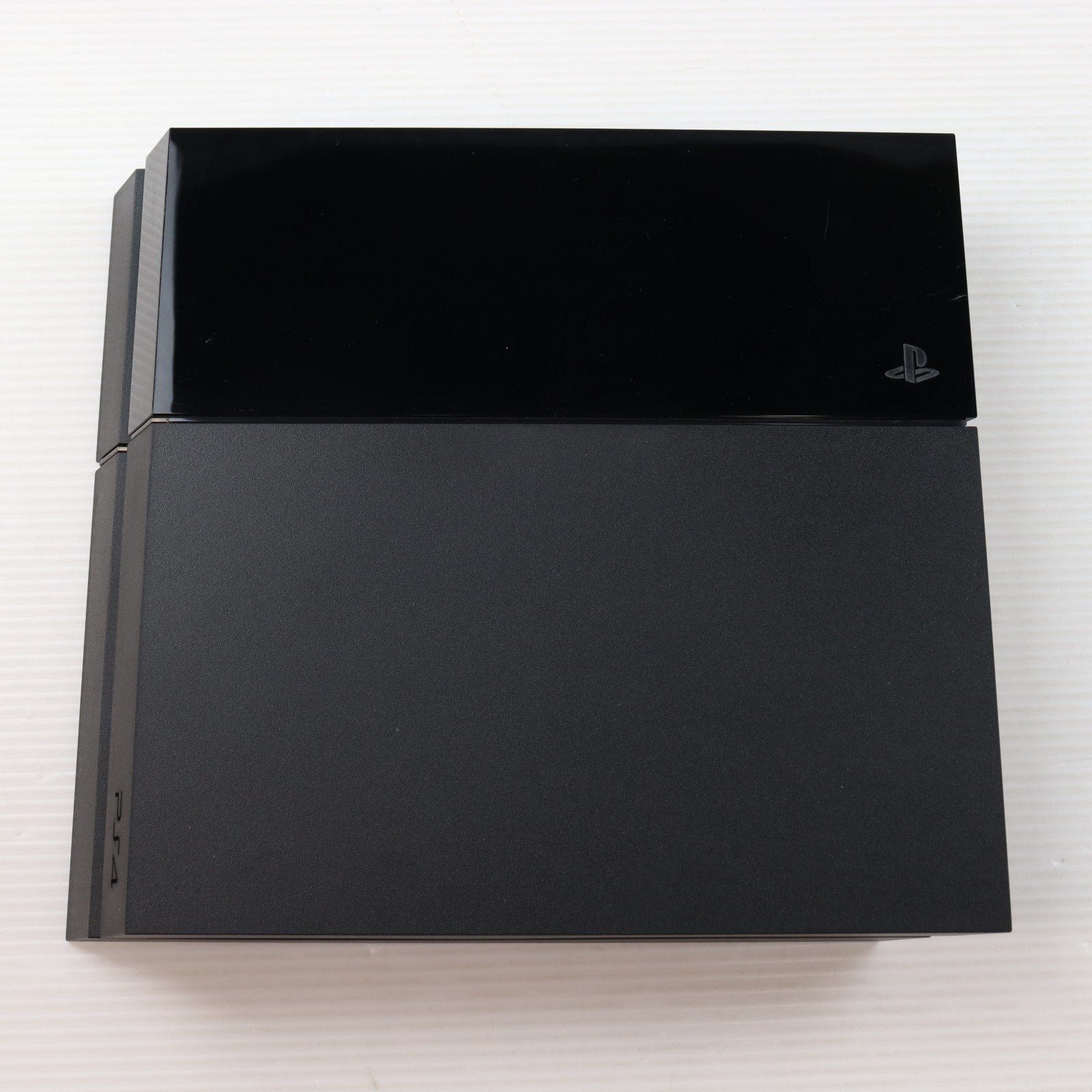 【中古即納】[PS4] (本体) PlayStation 4(プレイステーション4) ジェット・ブラック HDD500GB SCE(CUH-1000AB01)(20140222)