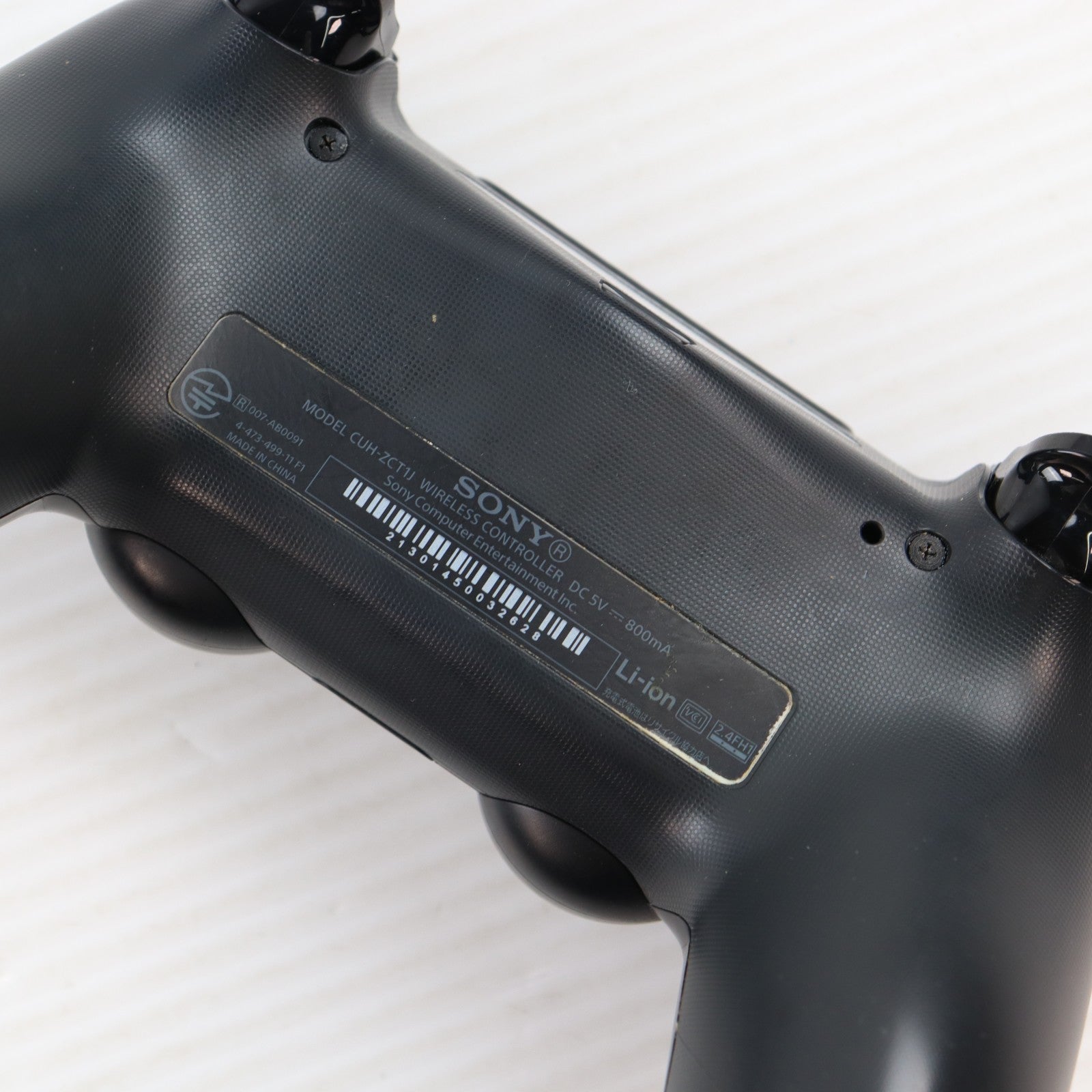 【中古即納】[PS4] (本体) PlayStation 4(プレイステーション4) ジェット・ブラック HDD500GB SCE(CUH-1000AB01)(20140222)