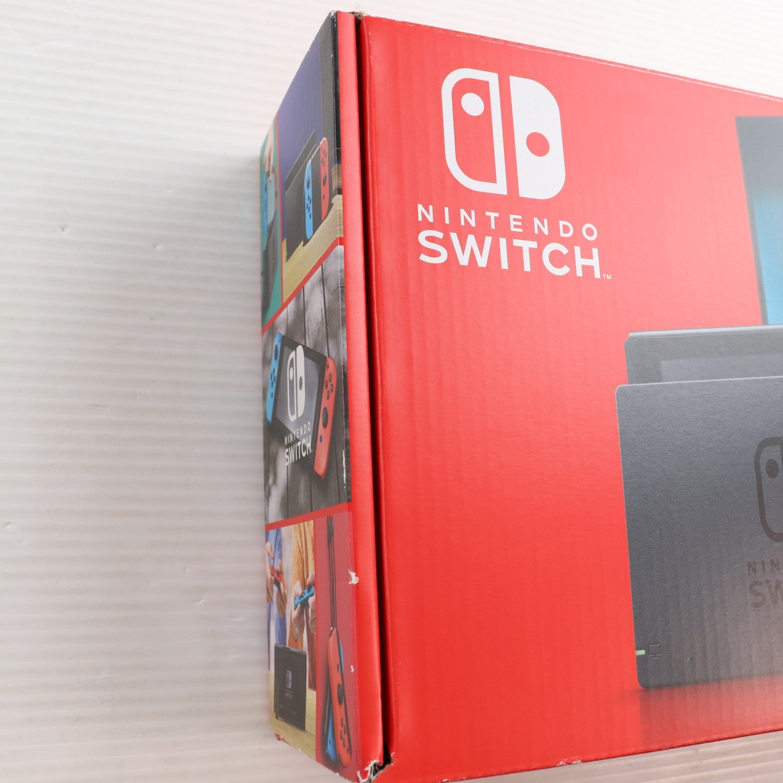 【中古即納】[Switch] (本体) Nintendo Switch(ニンテンドースイッチ) Joy-Con(L) ネオンブルー/(R) ネオンレッド 任天堂(HAD-S-KABAA)(20190830)