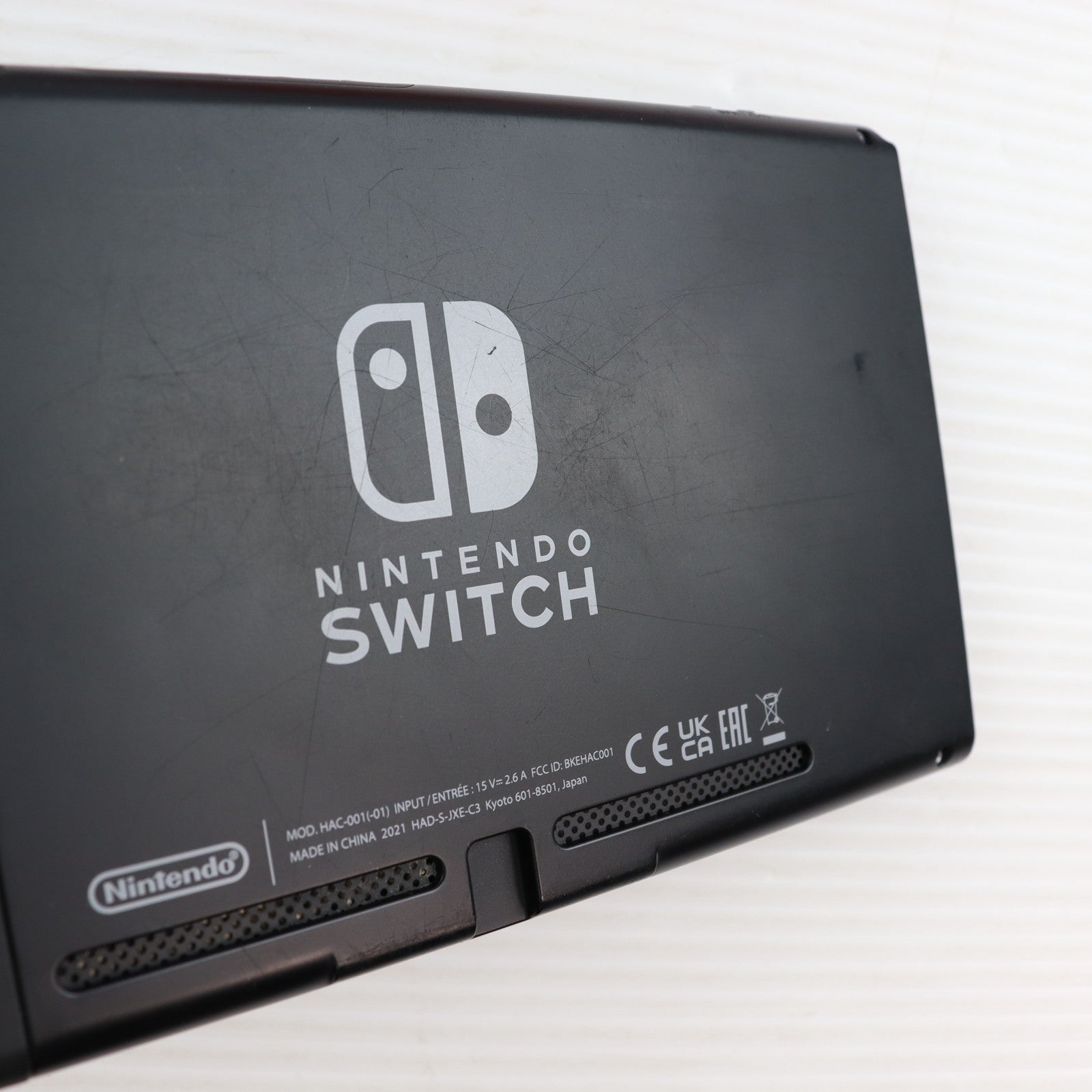 【中古即納】[Switch] (本体) Nintendo Switch(ニンテンドースイッチ) Joy-Con(L) ネオンブルー/(R) ネオンレッド 任天堂(HAD-S-KABAA)(20190830)