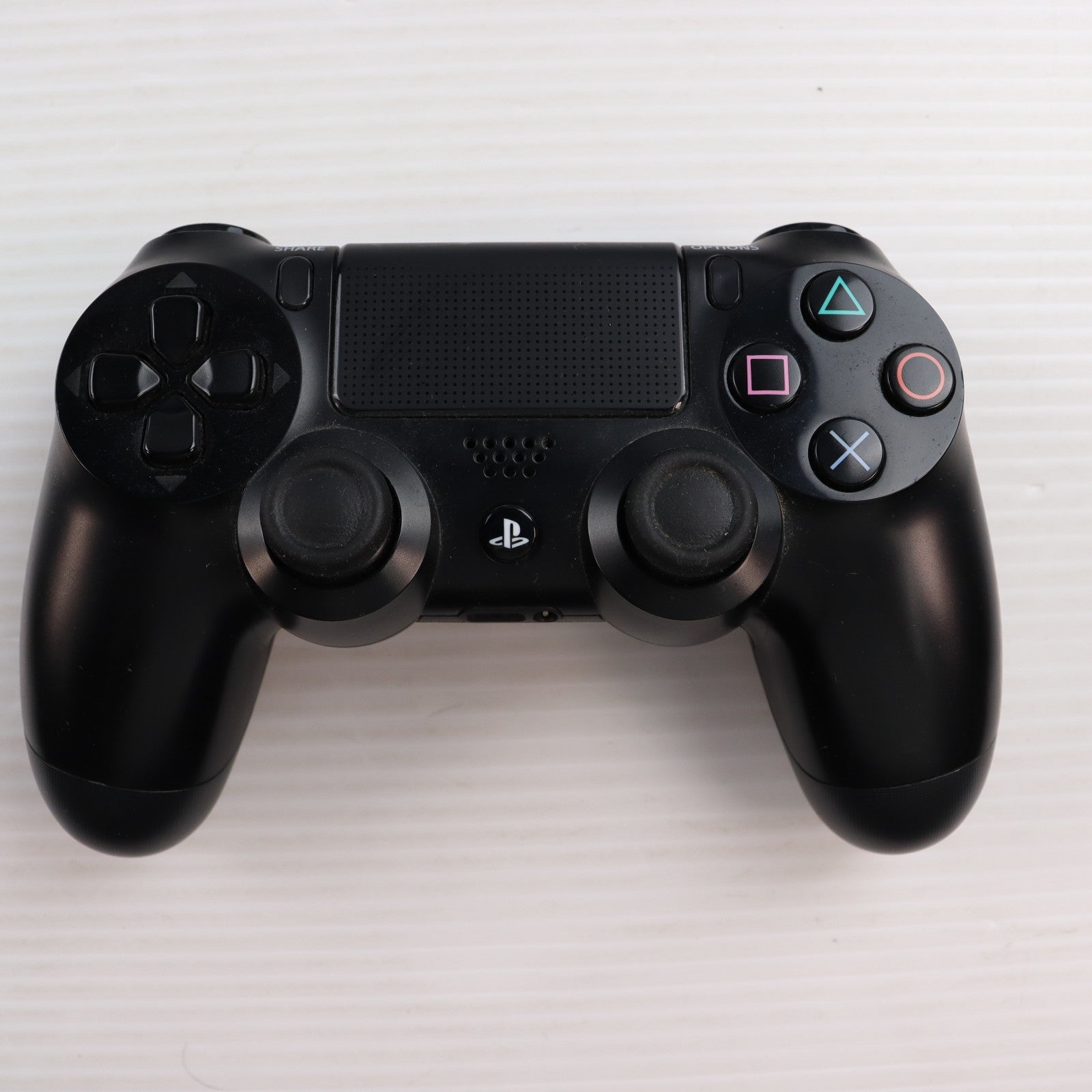 【中古即納】[PS4] (本体) PlayStation 4(プレイステーション4) ジェット・ブラック HDD500GB SCE(CUH-1200AB01)(20150625)
