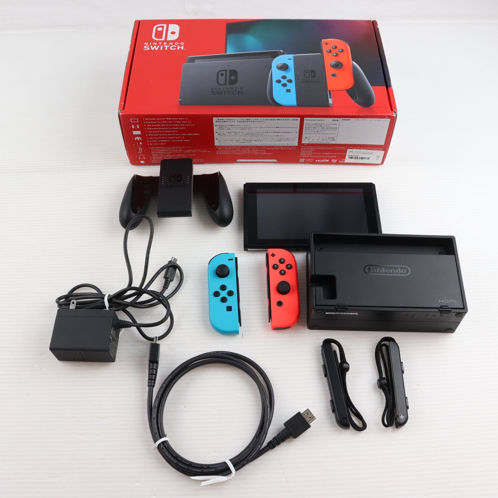 【中古即納】[Switch] (本体) Nintendo Switch(ニンテンドースイッチ) Joy-Con(L) ネオンブルー/(R) ネオンレッド 任天堂(HAD-S-KABAA)(20190830)