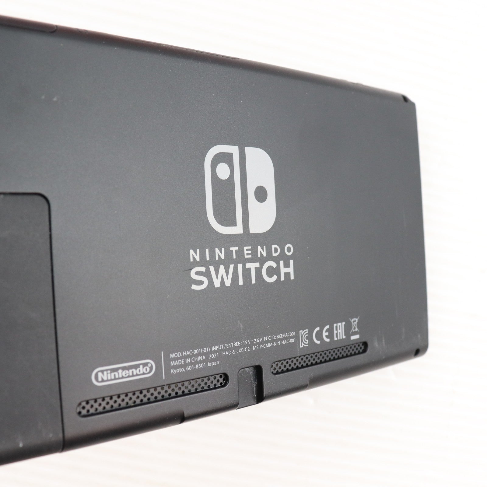 【中古即納】[Switch] (本体) Nintendo Switch(ニンテンドースイッチ) Joy-Con(L) ネオンブルー/(R) ネオンレッド 任天堂(HAD-S-KABAA)(20190830)