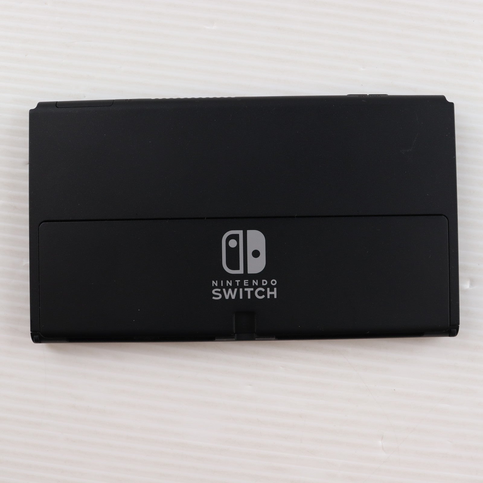 【中古即納】[Switch] (本体) Nintendo Switch(ニンテンドースイッチ) 有機ELモデル Joy-Con(L)/(R) ホワイト 任天堂(HEG-S-KAAAA)(20211008)
