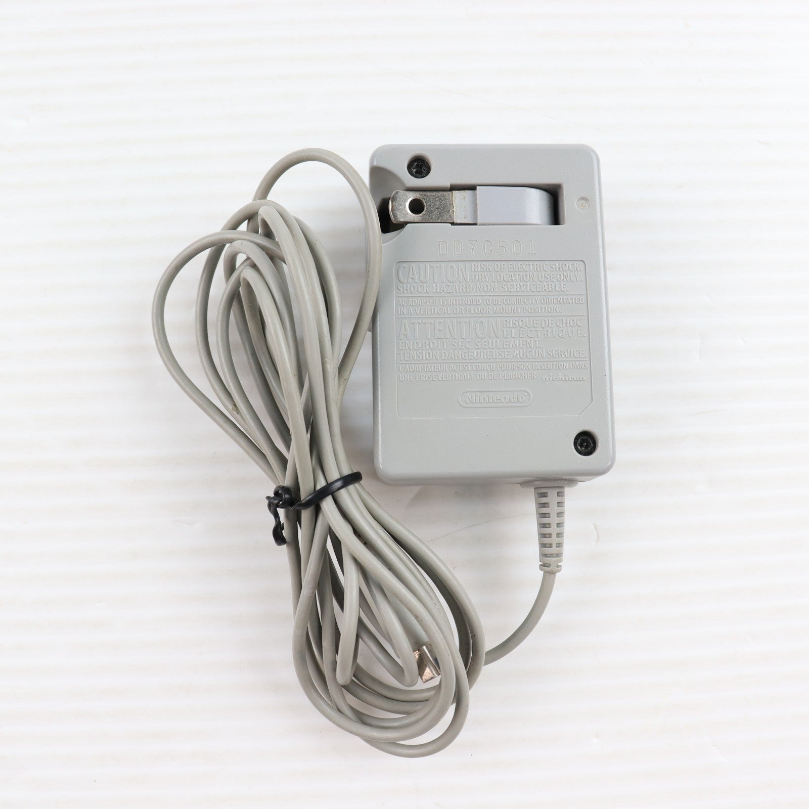 【中古即納】[3DS] (本体) ニンテンドー3DS アクアブルー 任天堂(CTR-S-BAAA)(20110226)