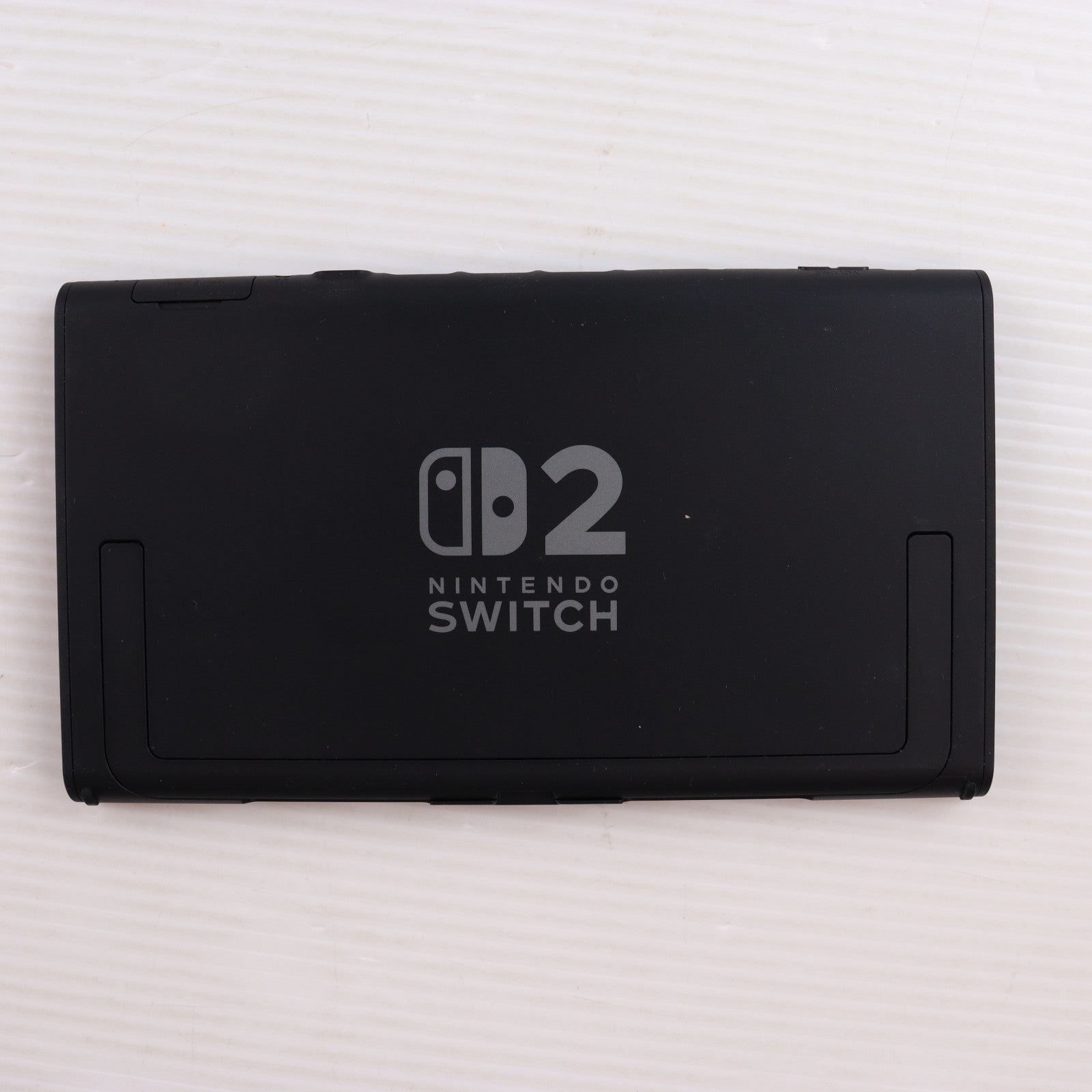 【中古即納】[Switch2] (本体) マイニンテンドーストア限定 Nintendo Switch 2(ニンテンドースイッチ2)(多言語対応) 任天堂(BEE-S-KB6AA)(20250605)