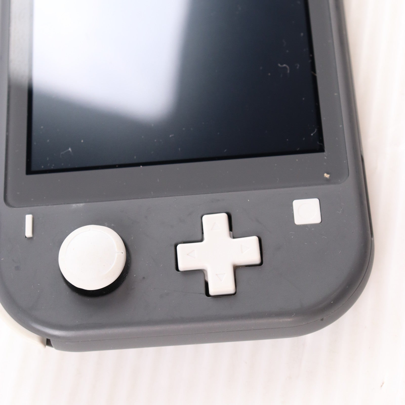 【中古即納】[Switch] (本体) Nintendo Switch Lite(ニンテンドースイッチライト) グレー 任天堂(HDH-S-GAZAA)(20190920)