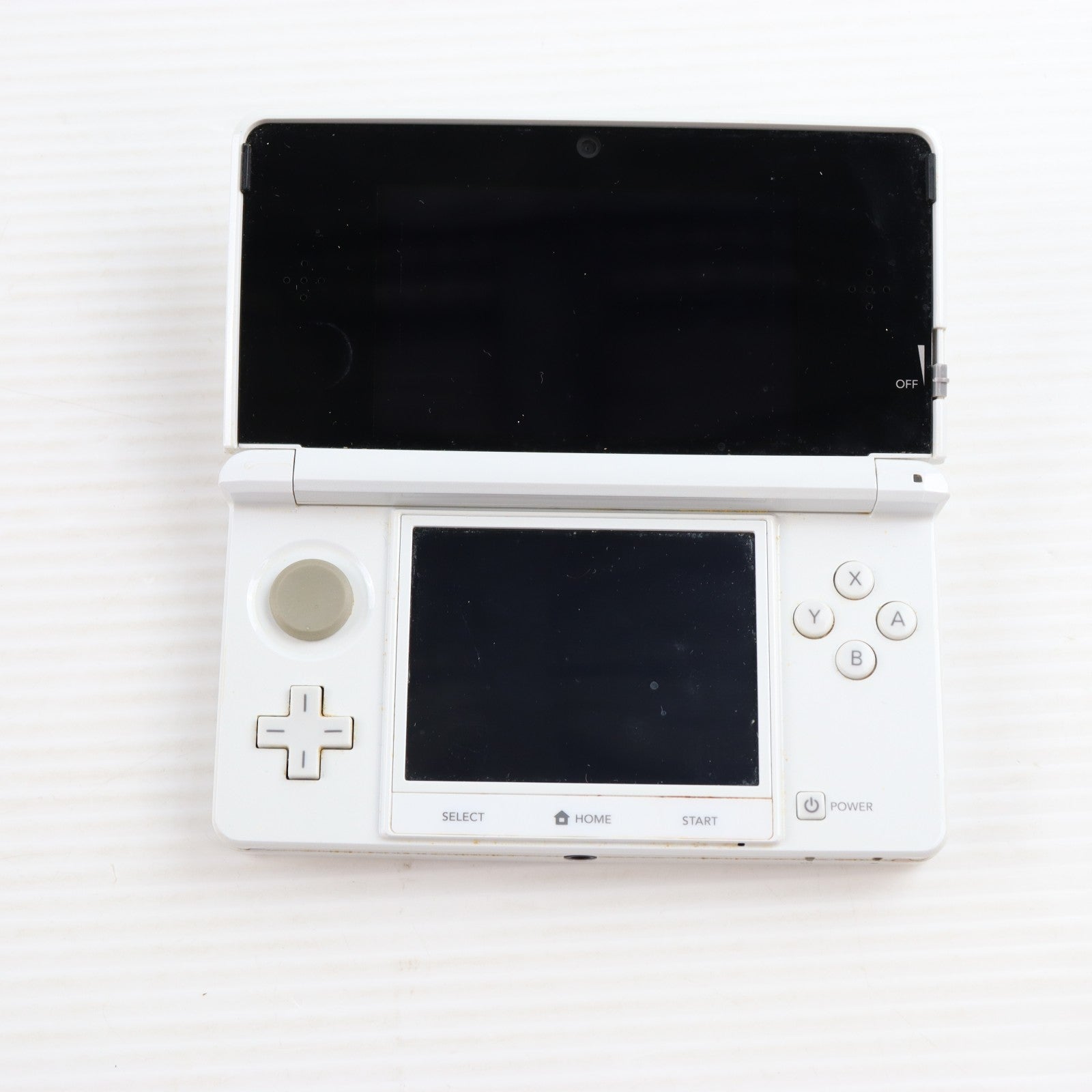 【中古即納】[3DS] (本体) ニンテンドー3DS ピュアホワイト 任天堂(CTR-S-WEBA)(20131010)