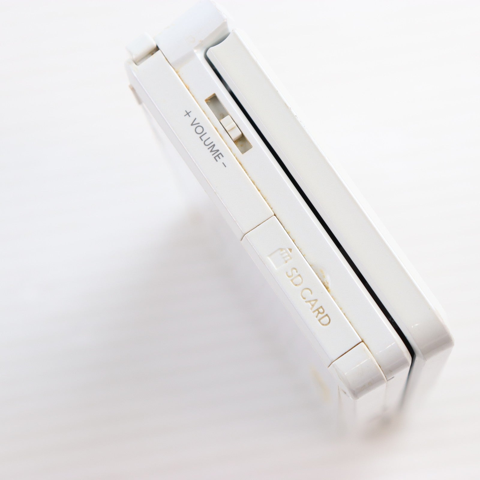 【中古即納】[3DS] (本体) ニンテンドー3DS ピュアホワイト 任天堂(CTR-S-WEBA)(20131010)