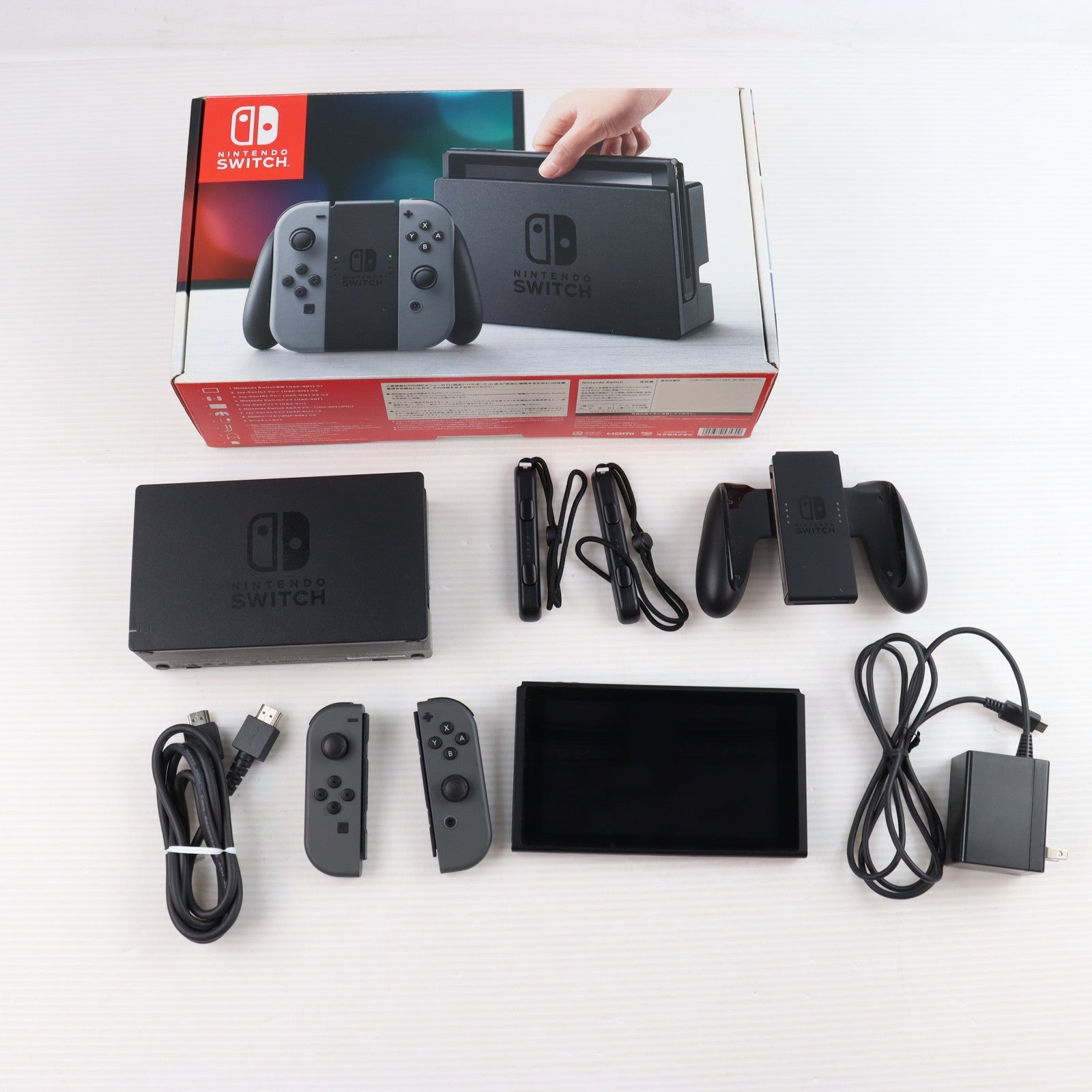 【中古即納】[Switch] (本体) Nintendo Switch(ニンテンドースイッチ) Joy-Con(L)/R グレー 任天堂(HAC-S-KAAAA)(20170303)