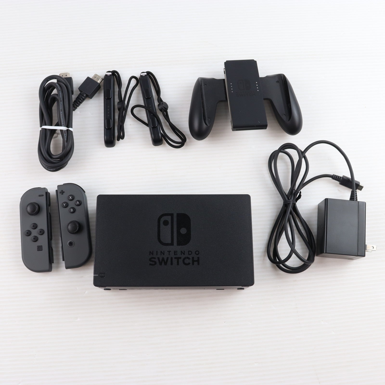 【中古即納】[Switch] (本体) Nintendo Switch(ニンテンドースイッチ) Joy-Con(L)/R グレー 任天堂(HAC-S-KAAAA)(20170303)
