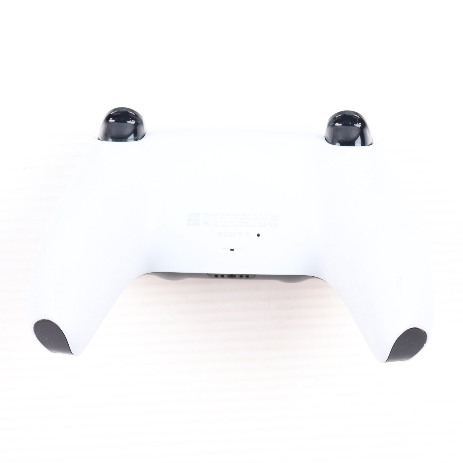 【中古即納】[PS5] (本体) PlayStation 5(プレイステーション5) SIE(CFI-1000A01)(20201112)