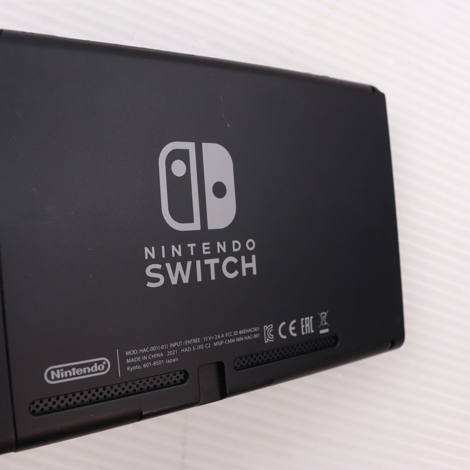 【中古即納】[Switch] (本体) Nintendo Switch(ニンテンドースイッチ) Joy-Con(L) ネオンブルー/(R) ネオンレッド 任天堂(HAD-S-KABAA)(20190830)