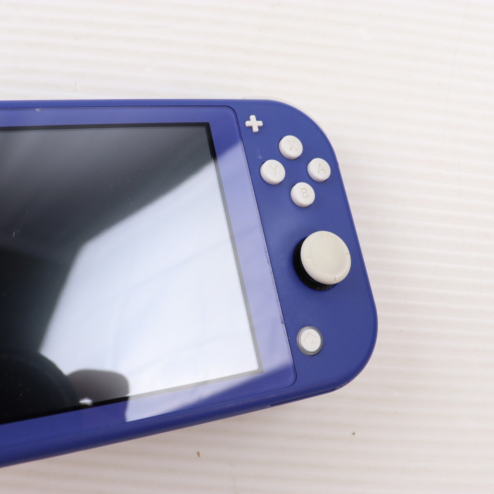 【中古即納】[Switch] (本体) Nintendo Switch Lite(ニンテンドースイッチライト) ブルー 任天堂(HDH-S-BBZAA)(20210521)