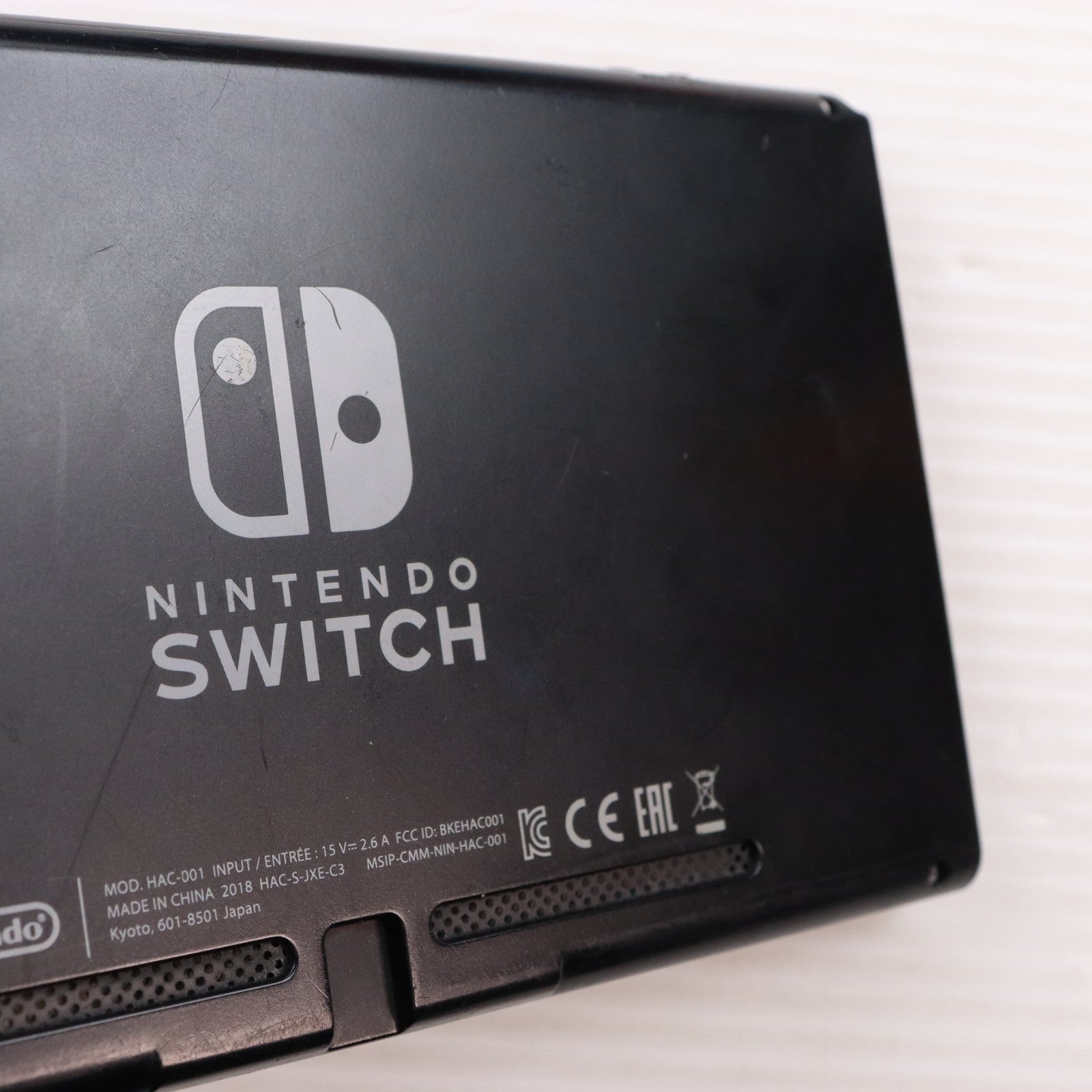 【中古即納】[Switch] (本体) Nintendo Switch(ニンテンドースイッチ) Joy-Con(L) ネオンブルー/R ネオンレッド 任天堂(HAC-S-KABAA)(20170303)