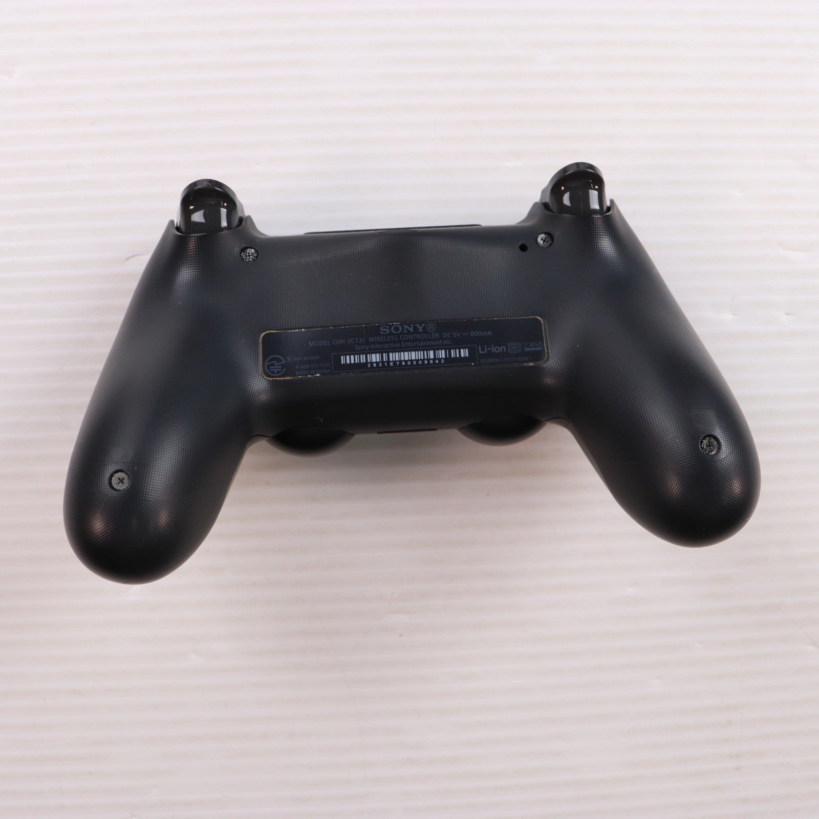 【中古即納】[PS4] (本体) PlayStation 4 Pro(プレイステーション4プロ) Star Wars Battlefront II(スター・ウォーズ バトルフロント II) Limited Edition SIE(CUHJ-10019)(20171114)