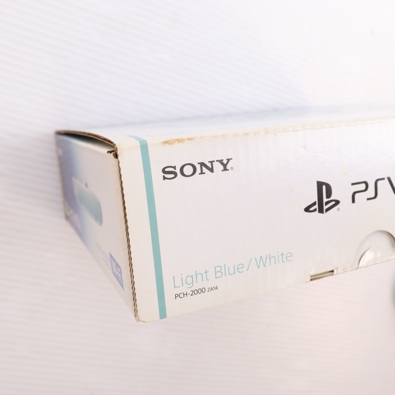 【中古即納】[PSVita] (本体) PlayStation Vita(プレイステーション ヴィータ) Wi-Fiモデル ライトブルー/ホワイト SCE(PCH-2000ZA14)(20131010)