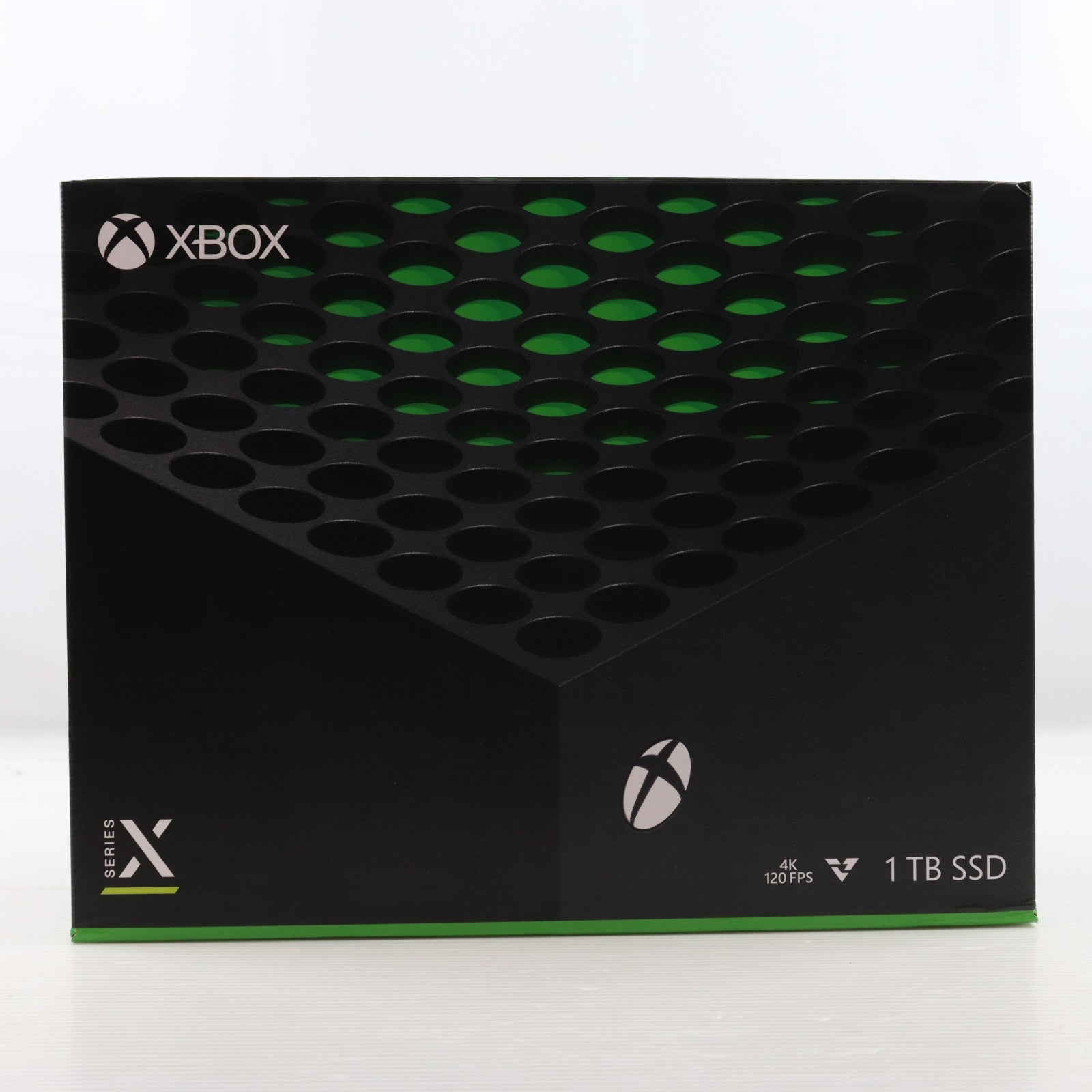 【中古即納】[XboxX/S] (本体) Xbox Series X 1TB 日本マイクロソフト(RRT-00015)(20201110)