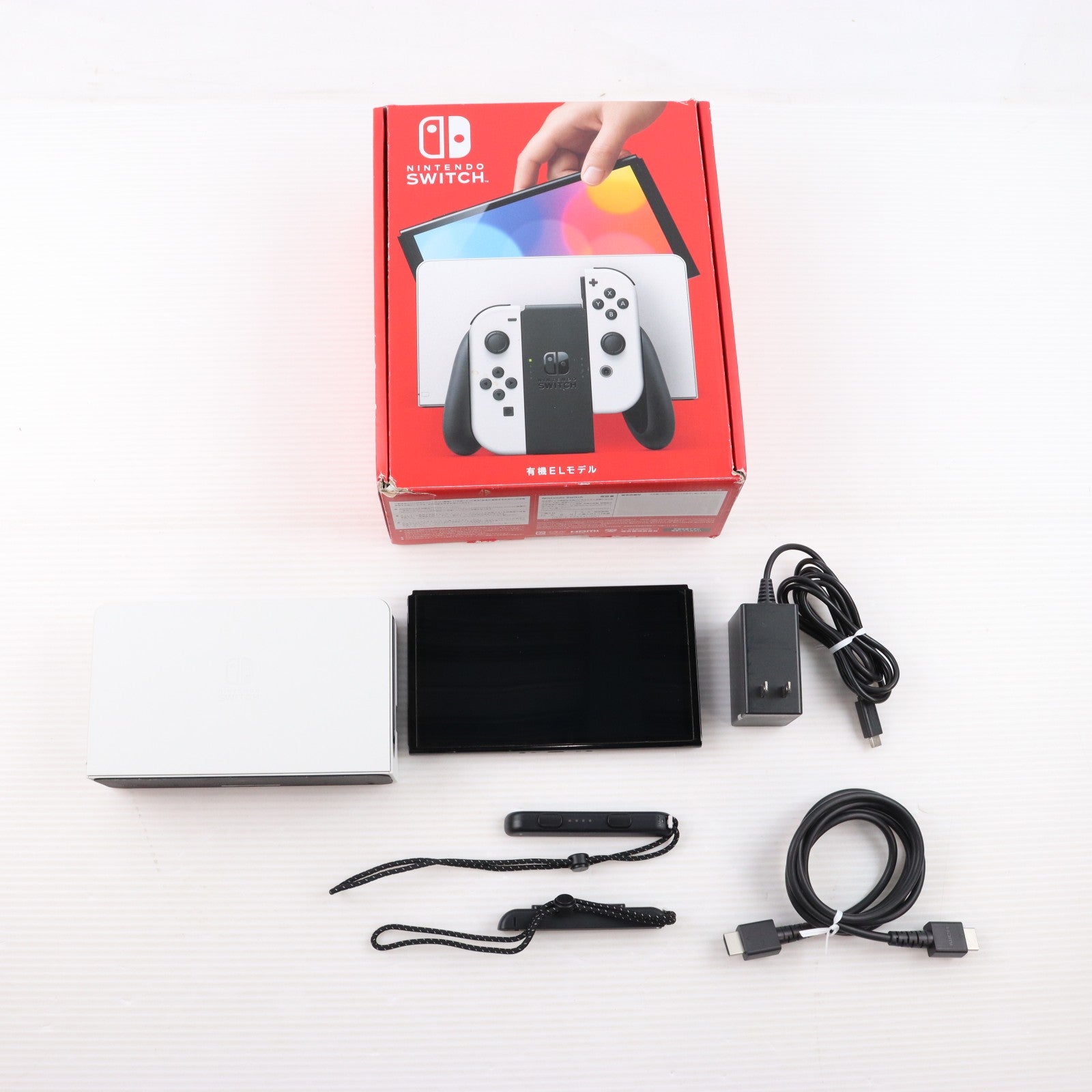 【中古即納】[Switch] (本体) Nintendo Switch(ニンテンドースイッチ) 有機ELモデル Joy-Con(L)/(R) ホワイト 任天堂(HEG-S-KAAAA)(20211008)