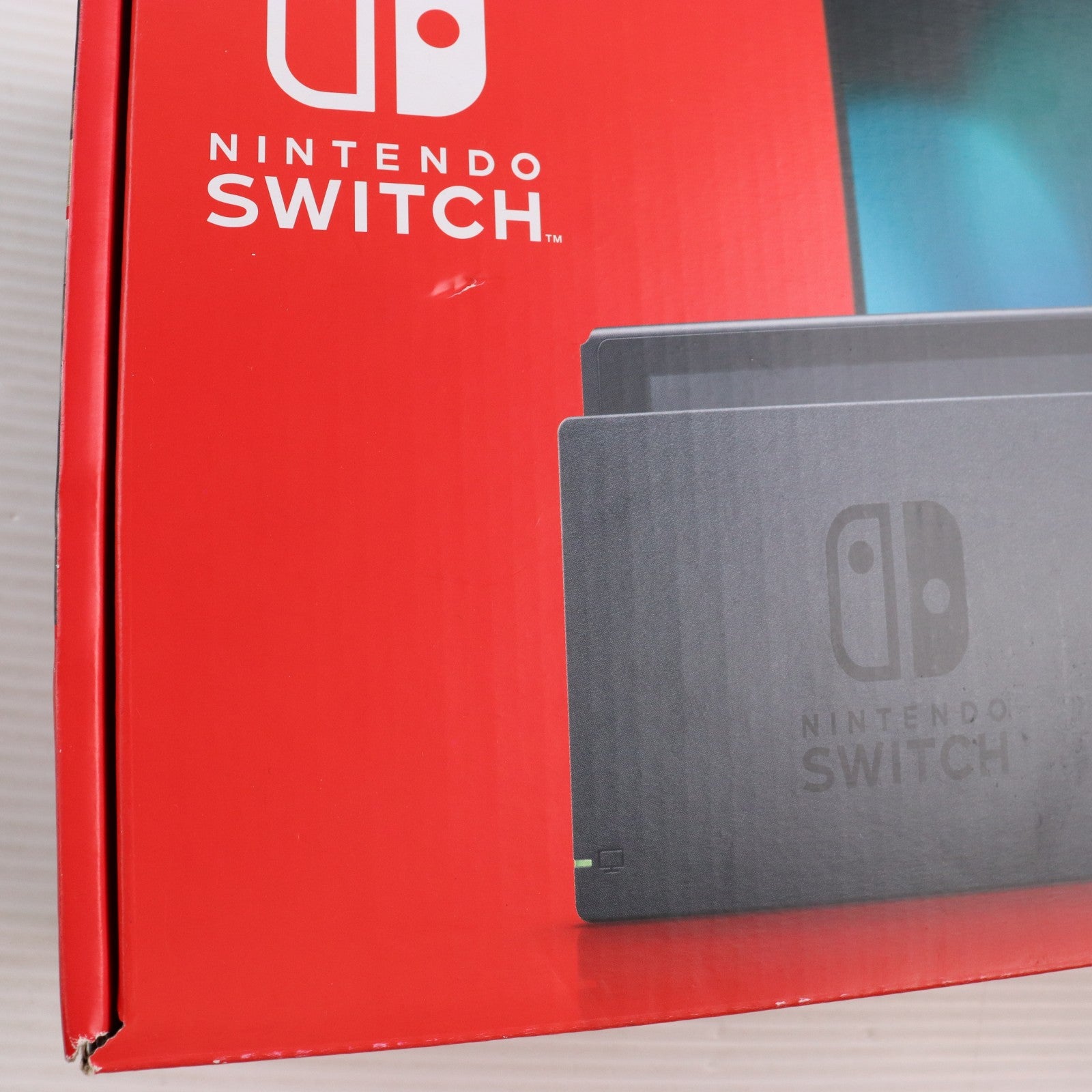 【中古即納】[Switch] (本体) Nintendo Switch(ニンテンドースイッチ) Joy-Con(L) ネオンブルー/(R) ネオンレッド 任天堂(HAD-S-KABAA)(20190830)