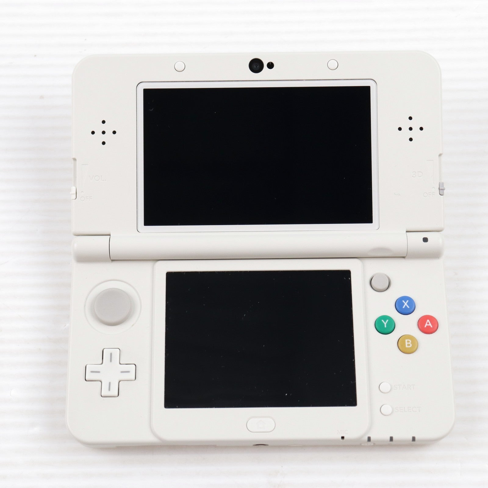 【中古即納】[3DS] (本体) Newニンテンドー3DS ホワイト 任天堂(KTR-S-WAAA)(20141011)
