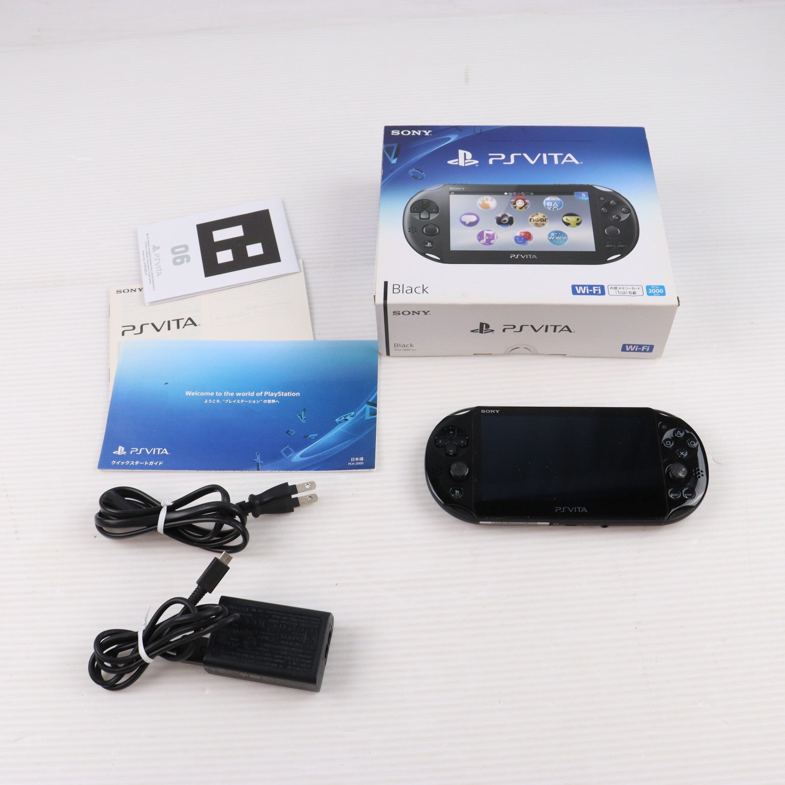 【中古即納】[PSVita] (本体) PlayStation Vita(プレイステーション ヴィータ) Wi-Fiモデル ブラック SCE(PCH-2000ZA11)(20131010)