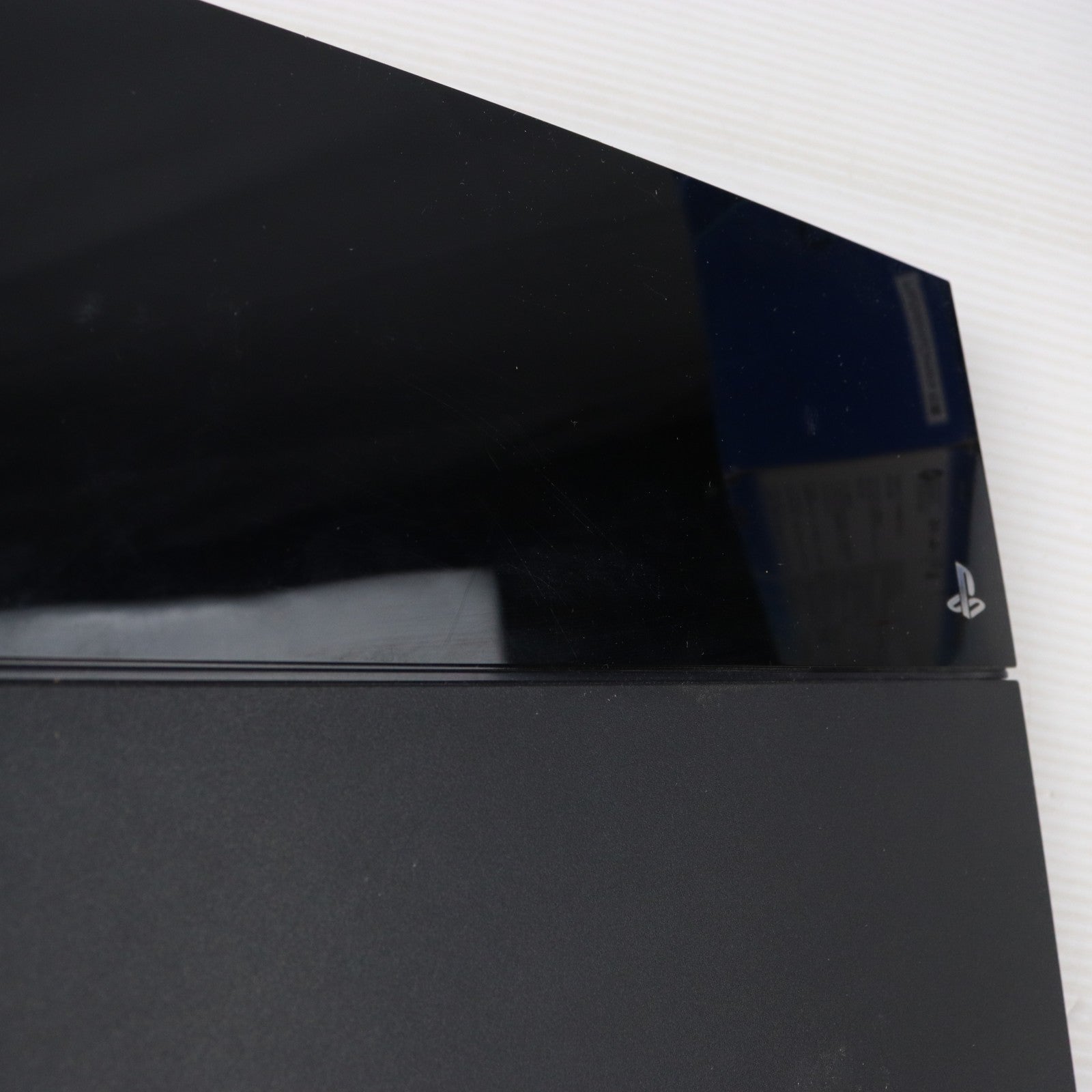 【中古即納】[PS4] (本体) PlayStation 4(プレイステーション4) PlayStation Camera同梱版 SCE(CUH-1000AA01)(20140430)
