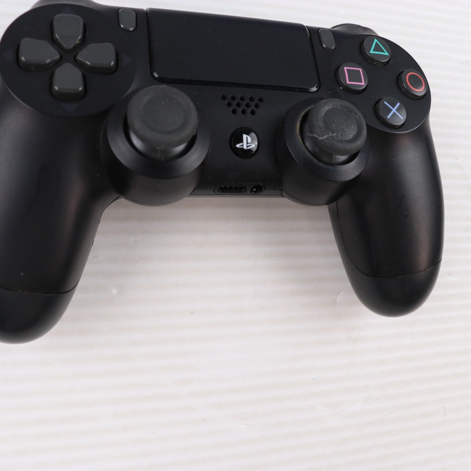 【中古即納】[PS4] (本体) PlayStation 4(プレイステーション4) PlayStation Camera同梱版 SCE(CUH-1000AA01)(20140430)