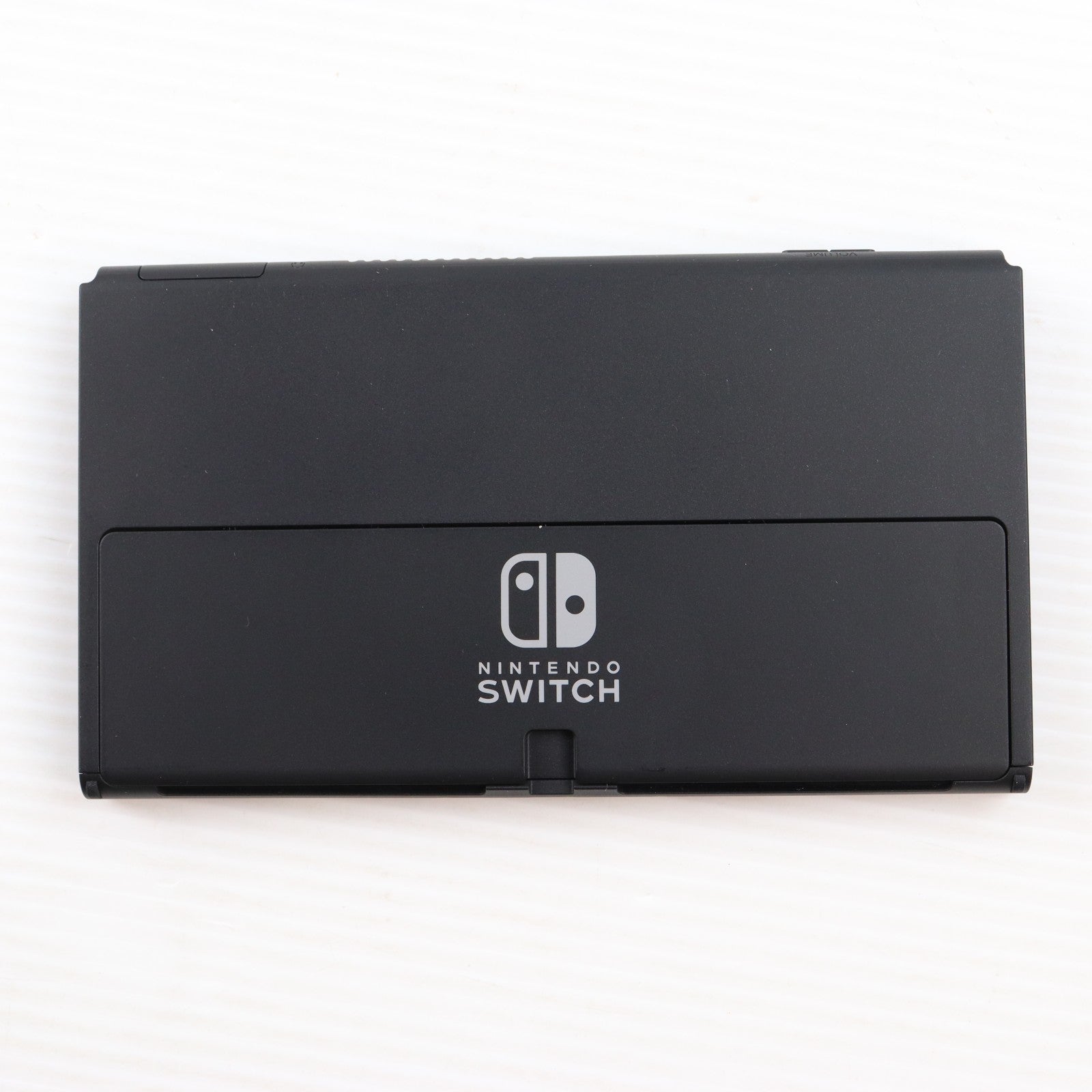 【中古即納】[Switch] (本体) Nintendo Switch(ニンテンドースイッチ) 有機ELモデル Joy-Con(L)/(R) ホワイト 任天堂(HEG-S-KAAAA)(20211008)
