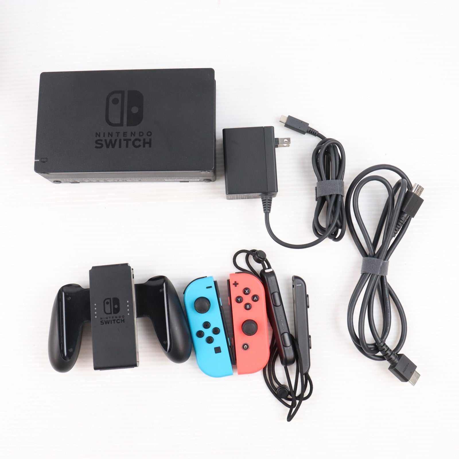 【中古即納】[Switch] (本体) Nintendo Switch(ニンテンドースイッチ) Joy-Con(L) ネオンブルー/(R) ネオンレッド 任天堂(HAD-S-KABAA)(20190830)