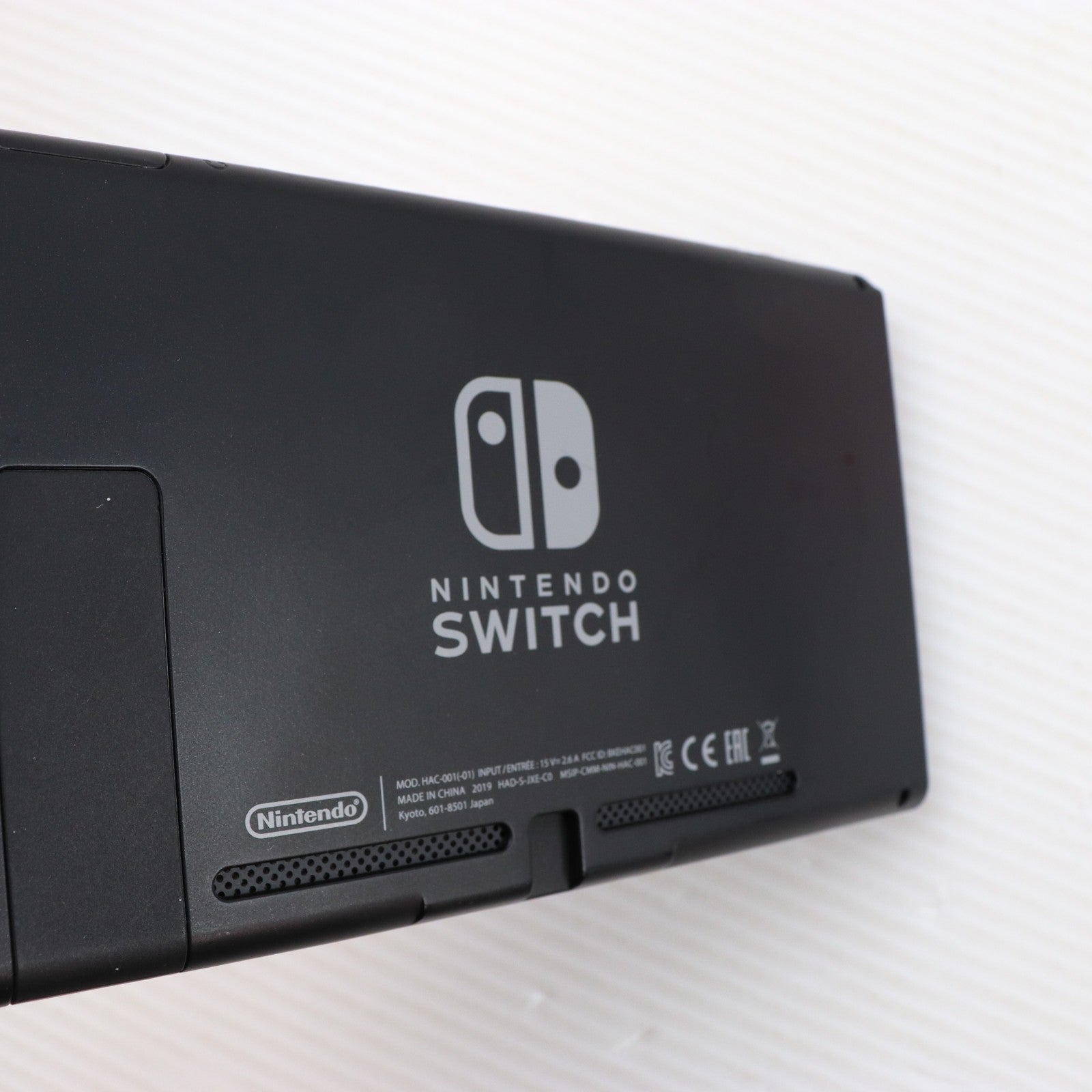 【中古即納】[Switch] (本体) Nintendo Switch(ニンテンドースイッチ) Joy-Con(L) ネオンブルー/R ネオンレッド 任天堂(HAD-S-KABAH)(20190830)