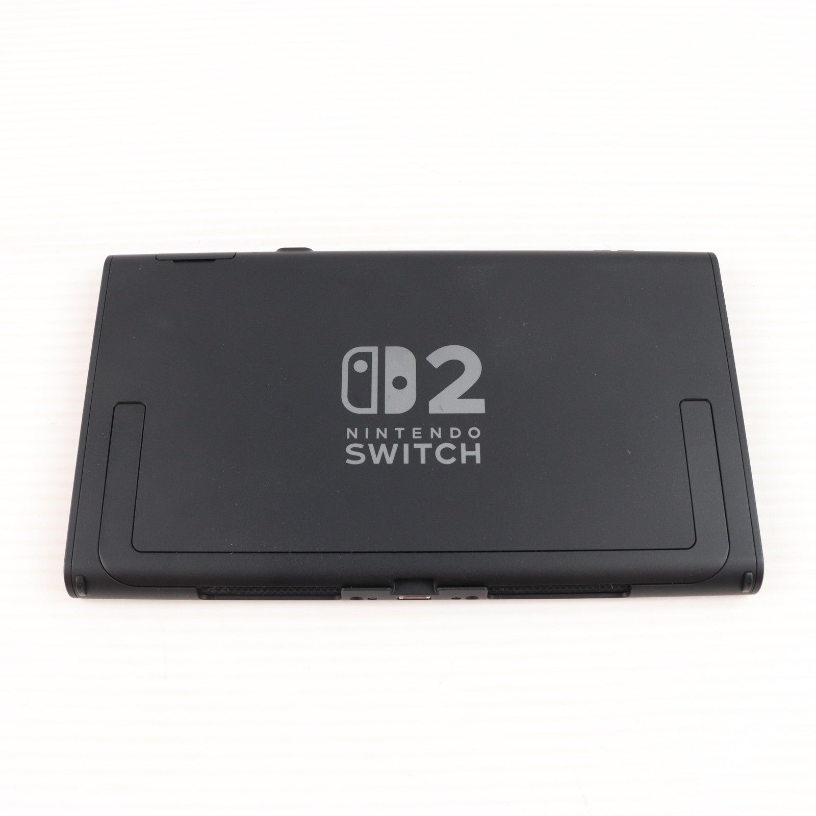 【中古即納】[Switch2] (本体)(ソフト無し) Nintendo Switch 2(ニンテンドースイッチ2)(日本語・国内専用) マリオカート ワールド セット 任天堂(BEE-S-KB6PA)(20250605)