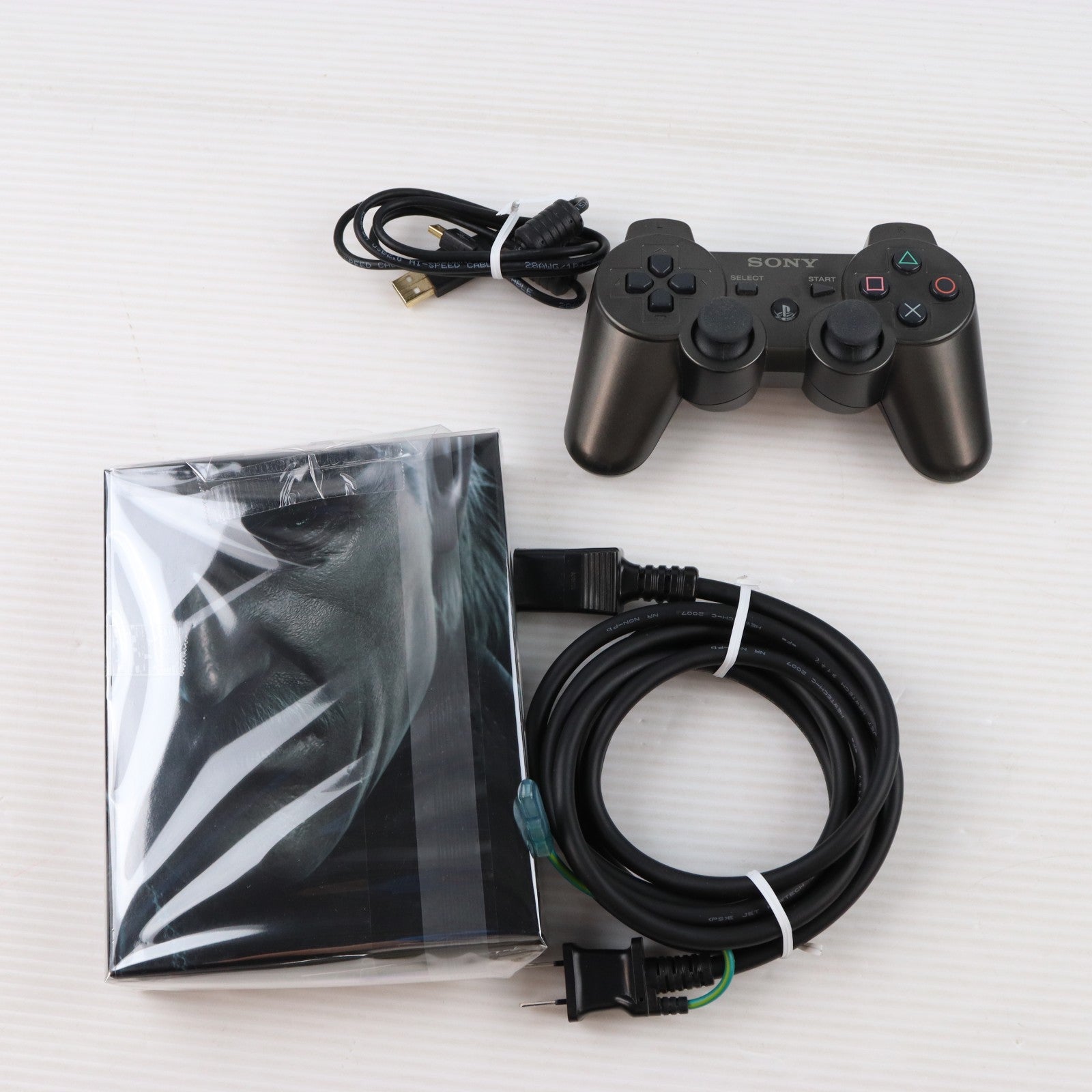 【中古即納】[PS3] (本体) METAL GEAR SOLID 4 GUNS OF THE PATRIOTS(メタルギアソリッド4 ガンズ・オブ・ザ・パトリオット) プレミアムパック コナミデジタルエンタテインメント(VT008-J1)(20080612)