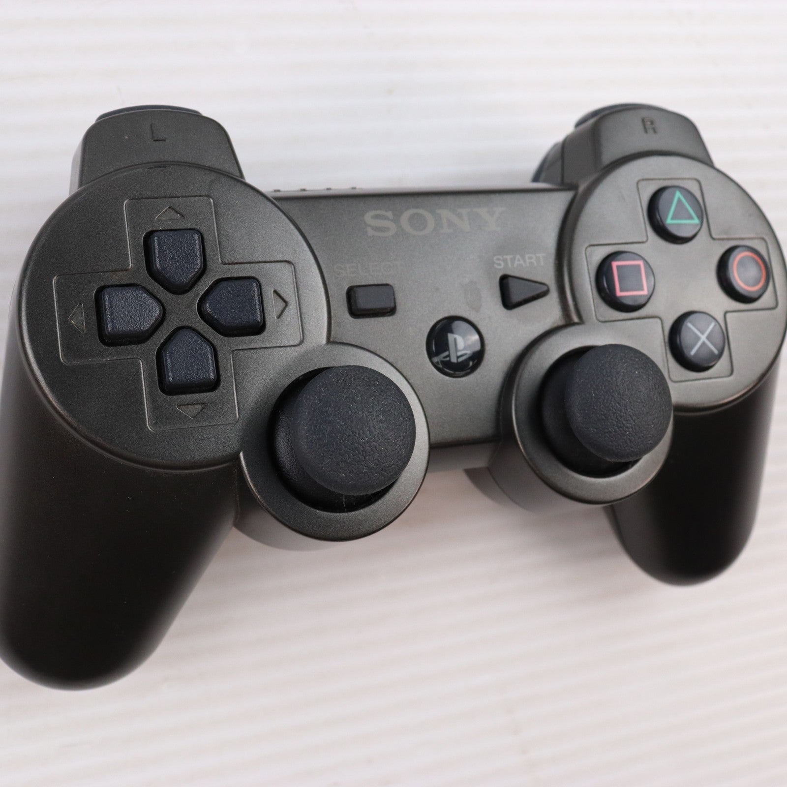 【中古即納】[PS3] (本体) METAL GEAR SOLID 4 GUNS OF THE PATRIOTS(メタルギアソリッド4 ガンズ・オブ・ザ・パトリオット) プレミアムパック コナミデジタルエンタテインメント(VT008-J1)(20080612)