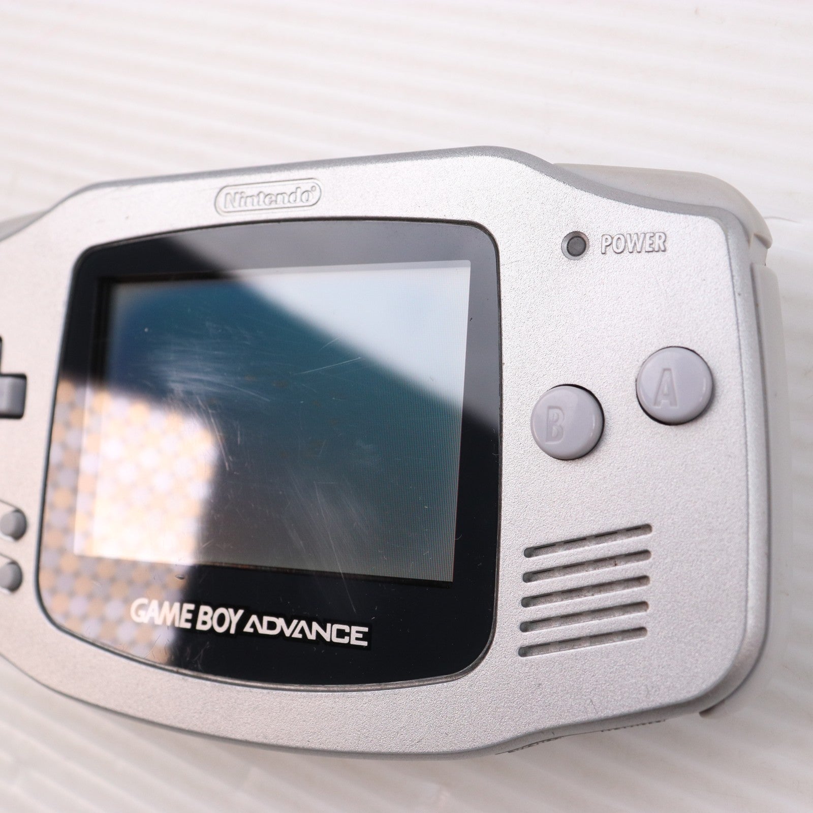 【中古即納】[GBA] (本体) GAMEBOY ADVANCE(ゲームボーイアドバンス) シルバー 任天堂(AGB-S-PLA)(20020927)