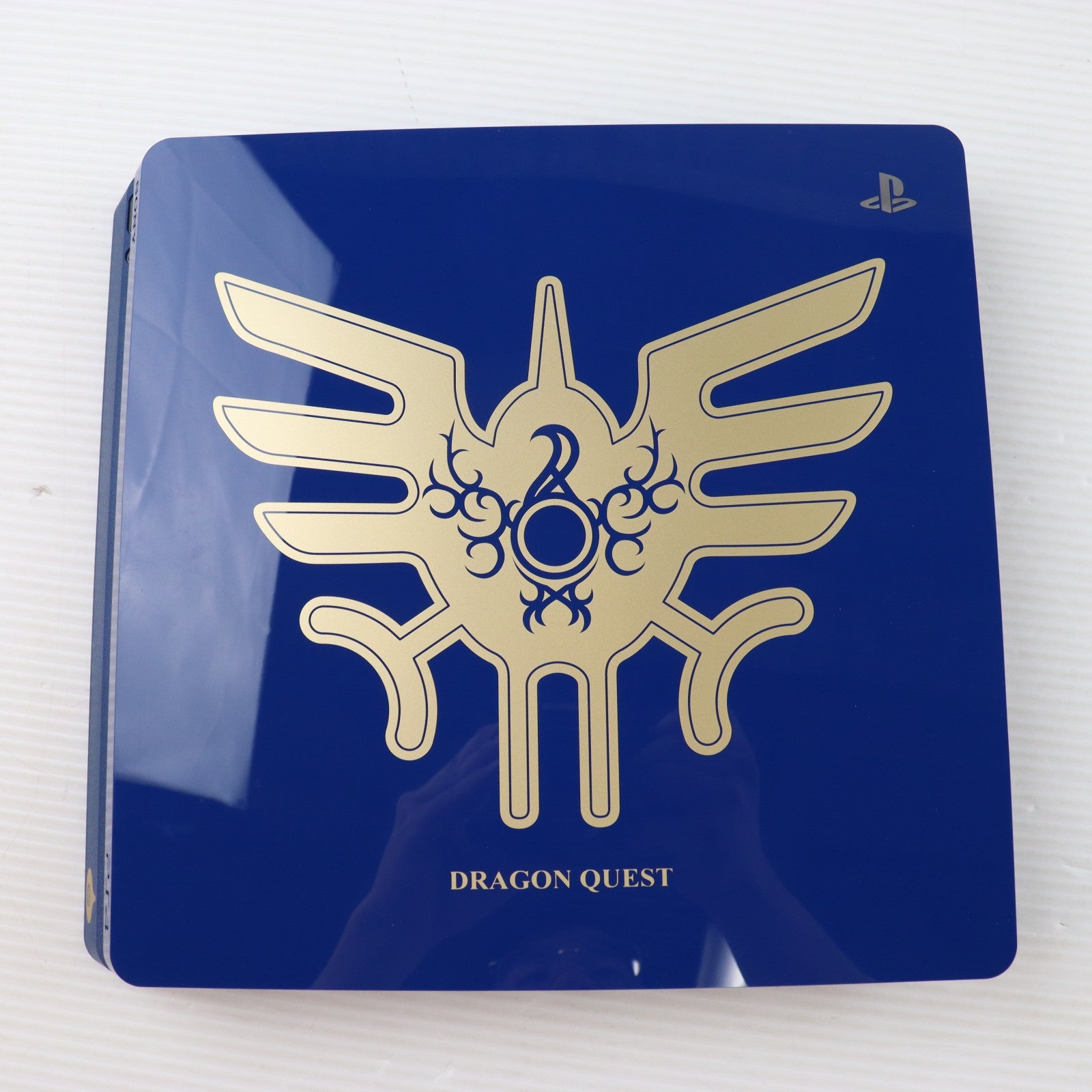 【中古即納】[PS4] (本体) PlayStation 4(プレイステーション4) ドラゴンクエスト ロト エディション HDD1TB SIE(CUHJ-10015)(20170729)