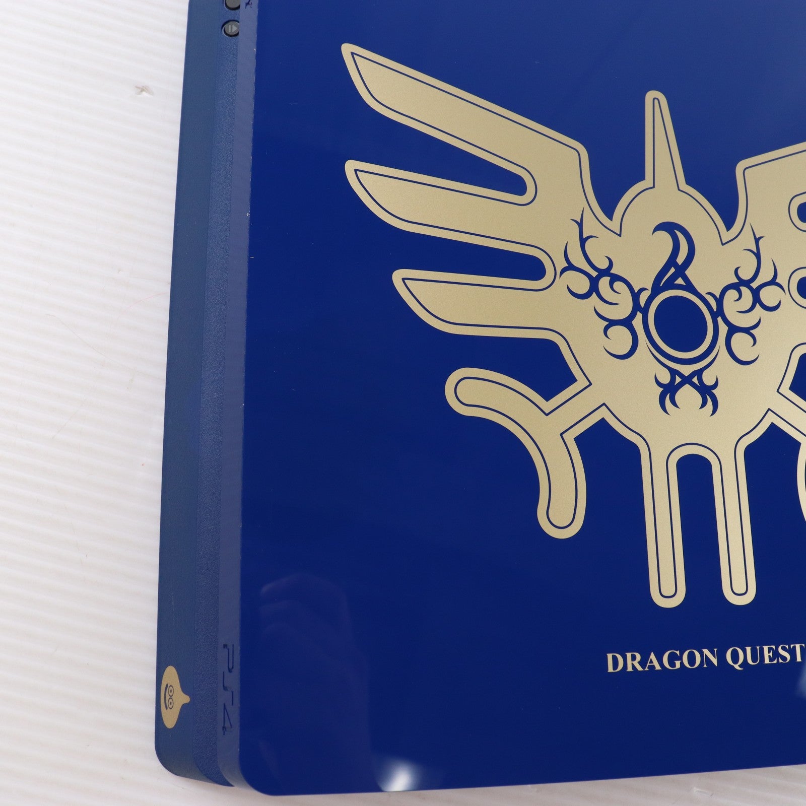 【中古即納】[PS4] (本体) PlayStation 4(プレイステーション4) ドラゴンクエスト ロト エディション HDD1TB SIE(CUHJ-10015)(20170729)