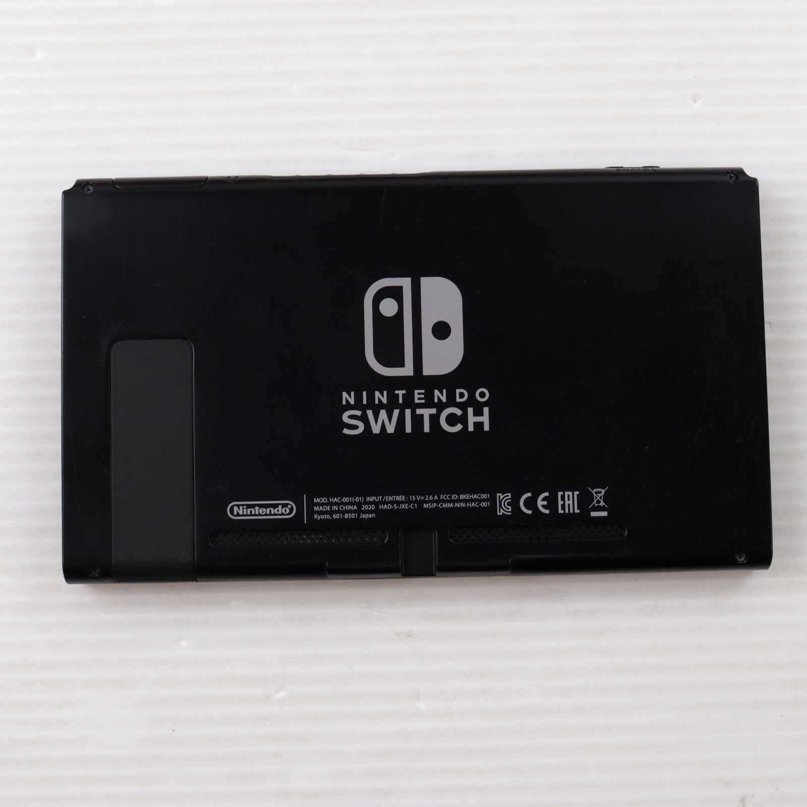 【中古即納】[Switch] (本体) Nintendo Switch(ニンテンドースイッチ) Joy-Con(L) ネオンブルー/R ネオンレッド 任天堂(HAD-S-KABAH)(20190830)