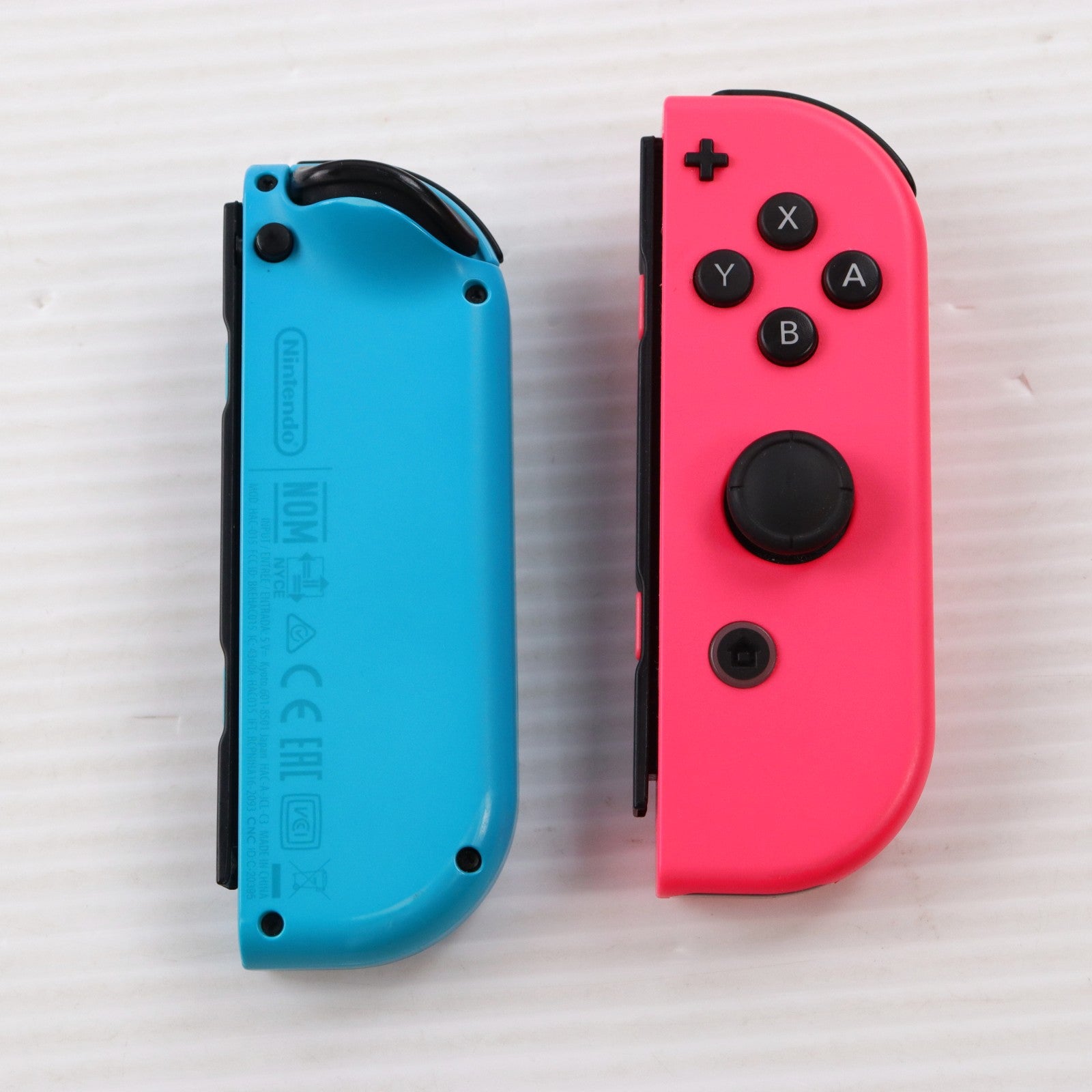 【中古即納】[Switch] (本体) Nintendo Switch(ニンテンドースイッチ) Joy-Con(L) ネオンブルー/R ネオンレッド 任天堂(HAD-S-KABAH)(20190830)