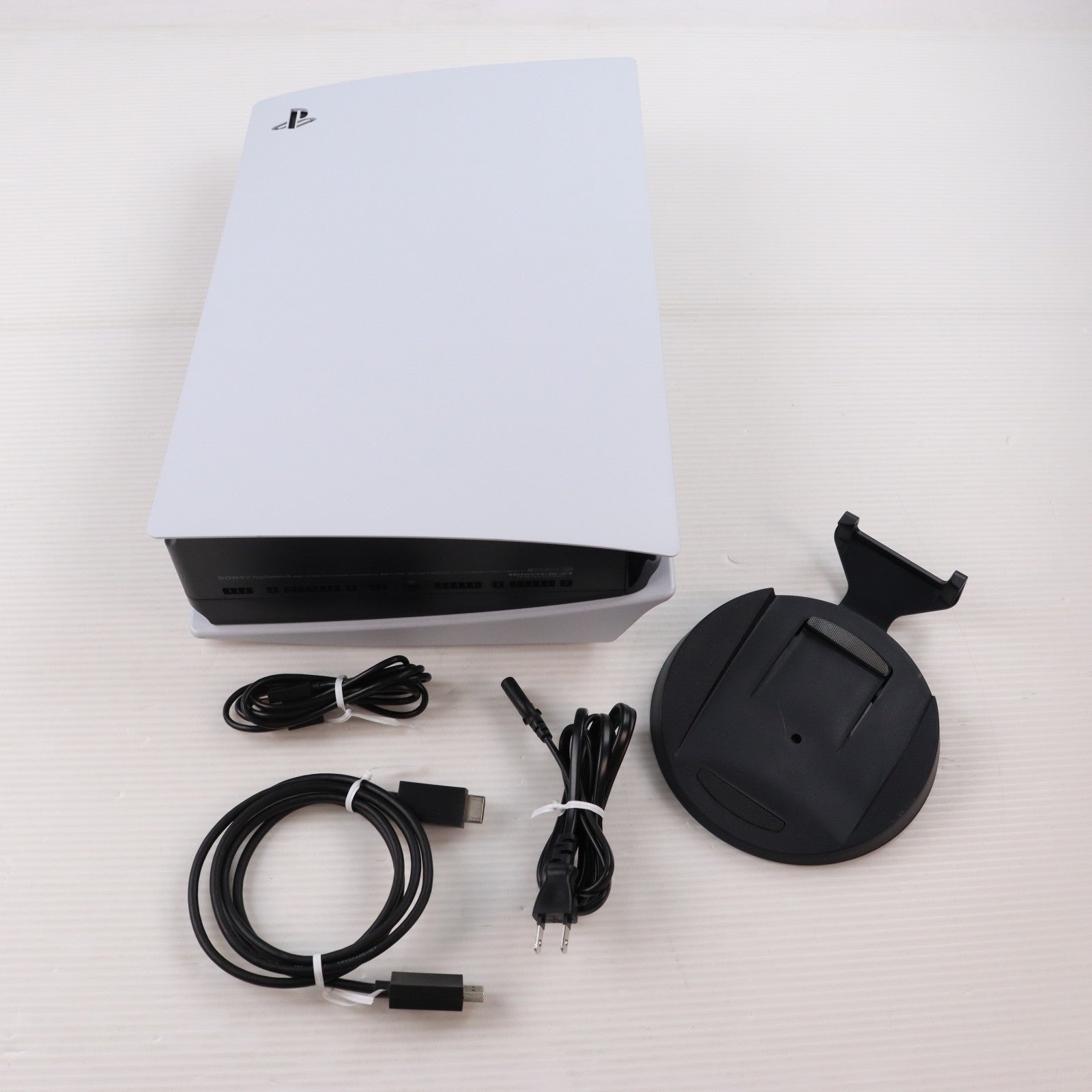 【中古即納】[PS5] (本体) PlayStation 5(プレイステーション5) SIE(CFI-1100A01)(20210824)