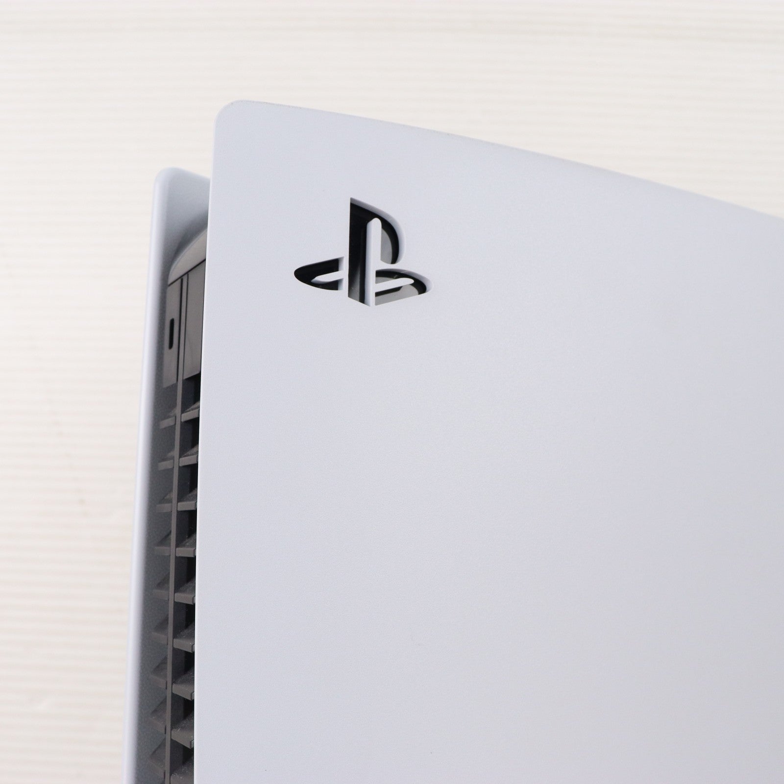 【中古即納】[PS5] (本体) PlayStation 5(プレイステーション5) SIE(CFI-1100A01)(20210824)